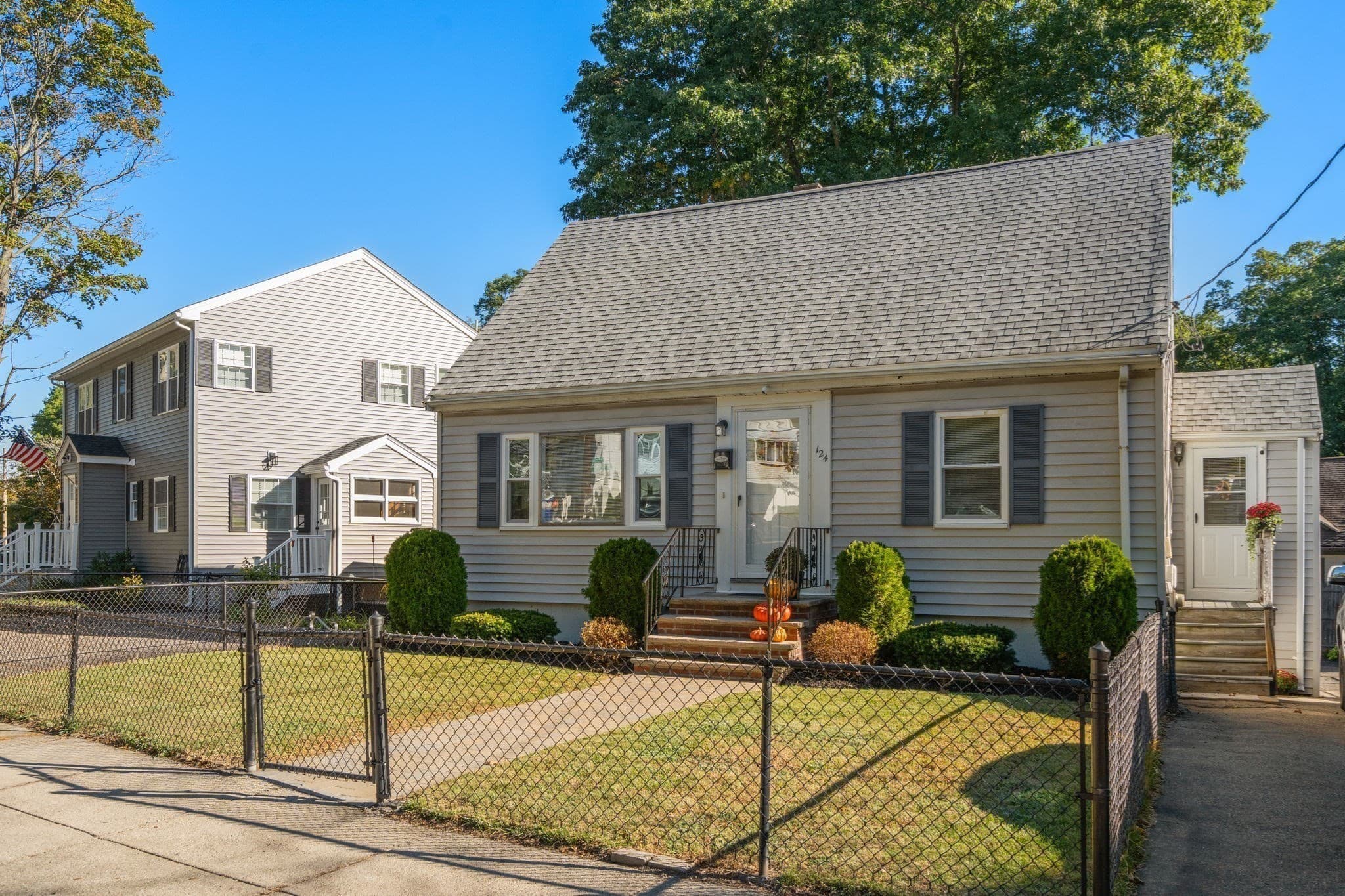 Single Family Residence at 124 Windham Rd, Boston MA 02136, Boston, photo 2 of 40