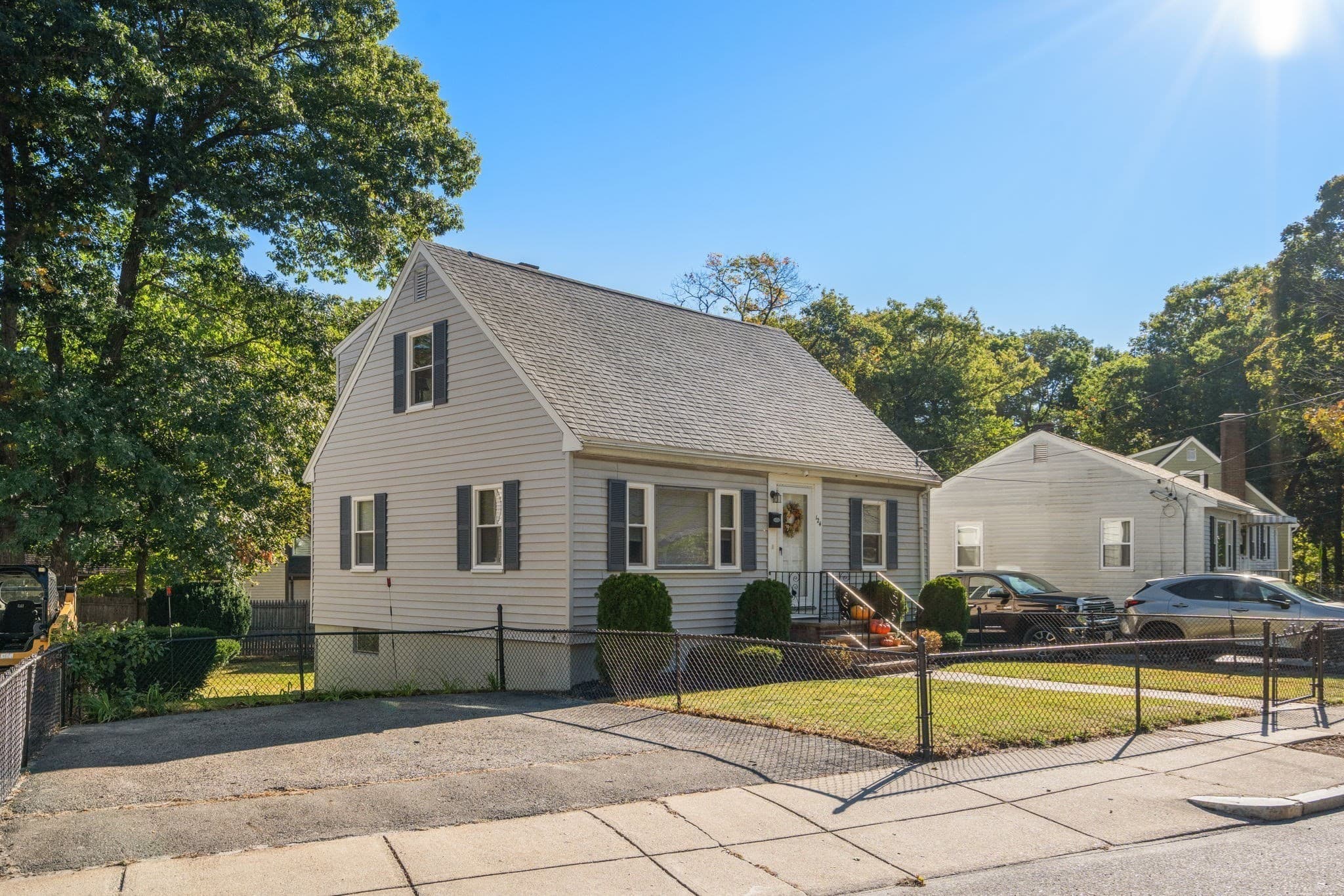 Single Family Residence at 124 Windham Rd, Boston MA 02136, Boston, photo 5 of 40