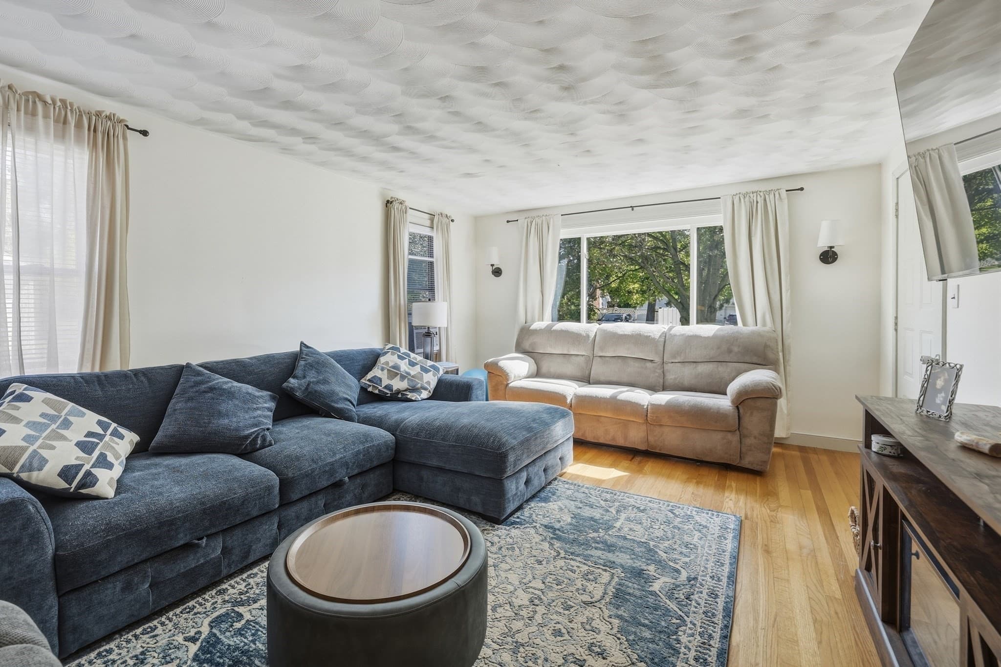 Single Family Residence at 49 Crest St, Ludlow MA 01056, Ludlow, photo 10 of 33