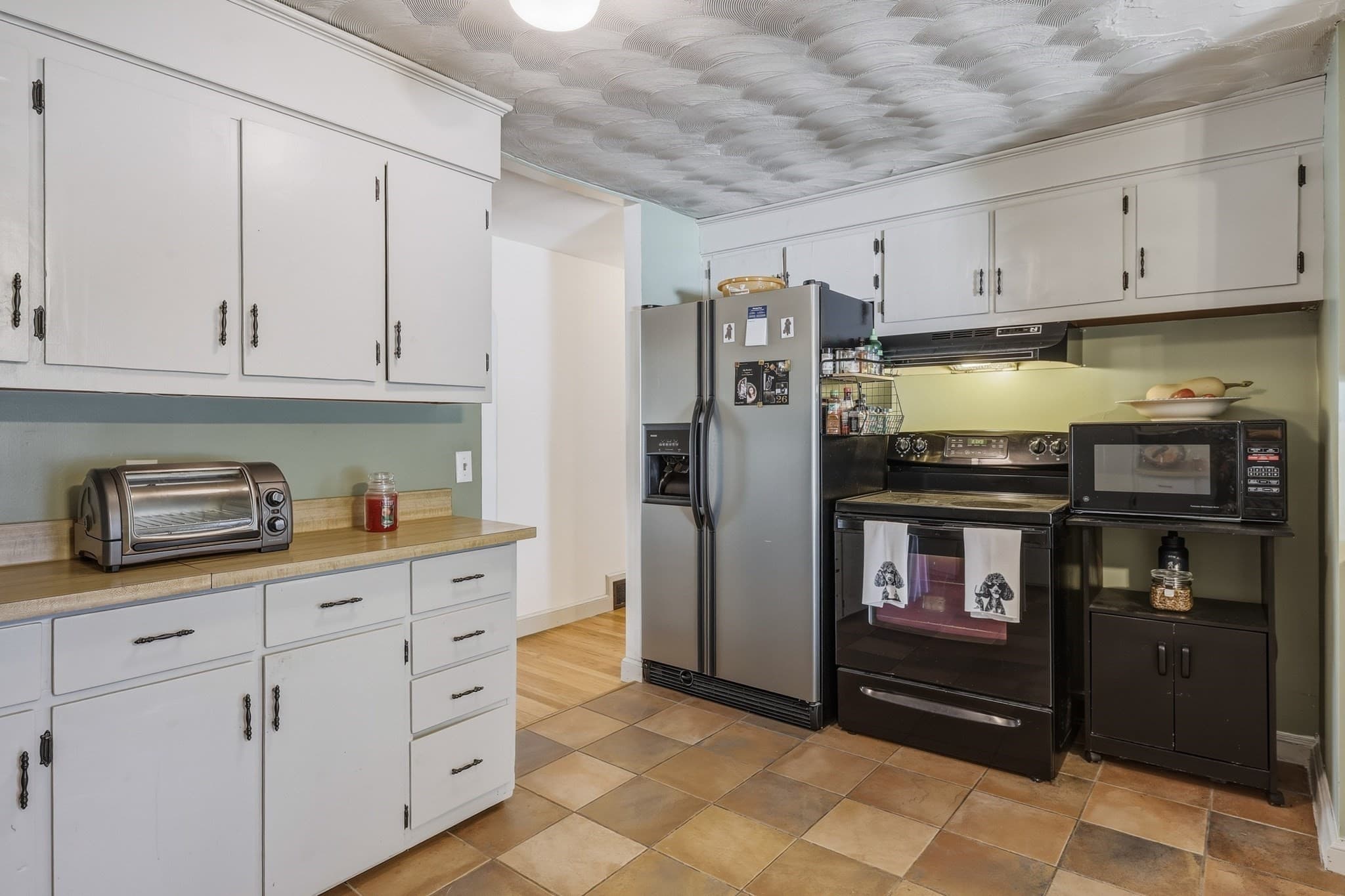 Single Family Residence at 49 Crest St, Ludlow MA 01056, Ludlow, photo 8 of 33