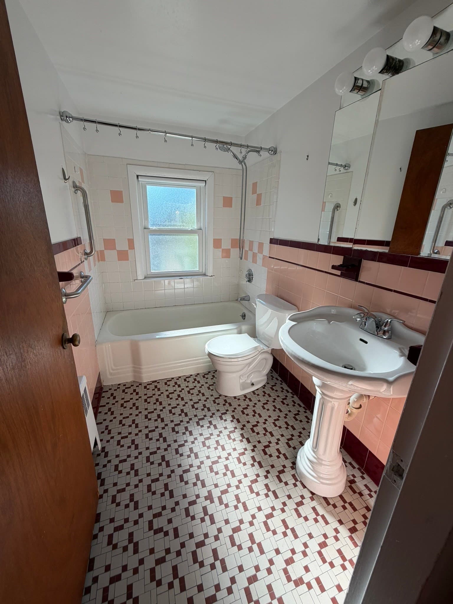 Single Family Residence at 32 Aldrich St, Boston MA 02131, Boston, photo 5 of 22