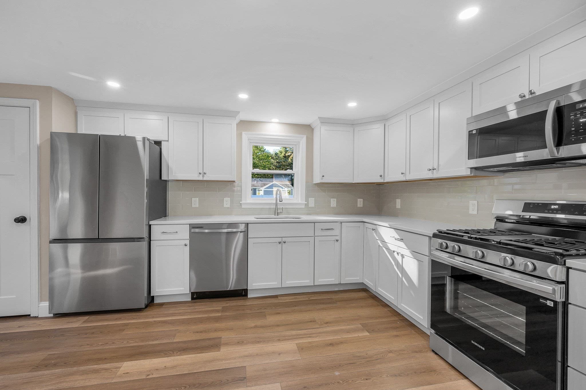 Single Family Residence at 6 Bacon Street, Pepperell MA 01463, Pepperell, photo 4 of 32