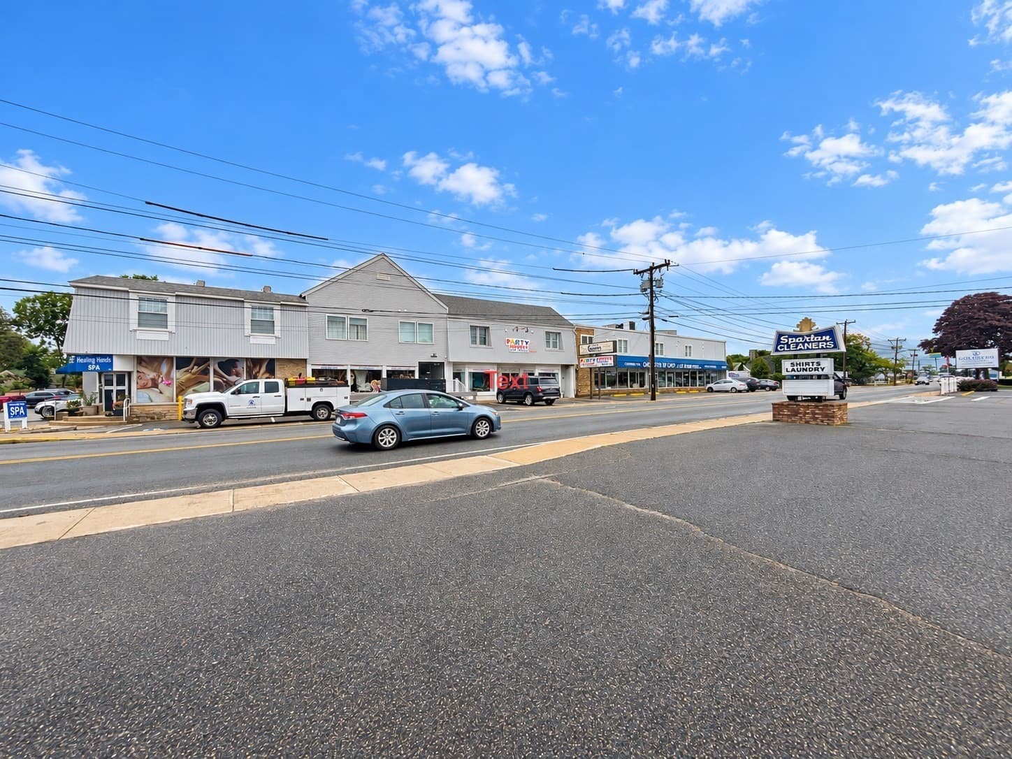 5+ Family - 5+ Units Up/Down at 235 Barnstable Rd, Barnstable MA 02601, Barnstable, photo 3 of 10
