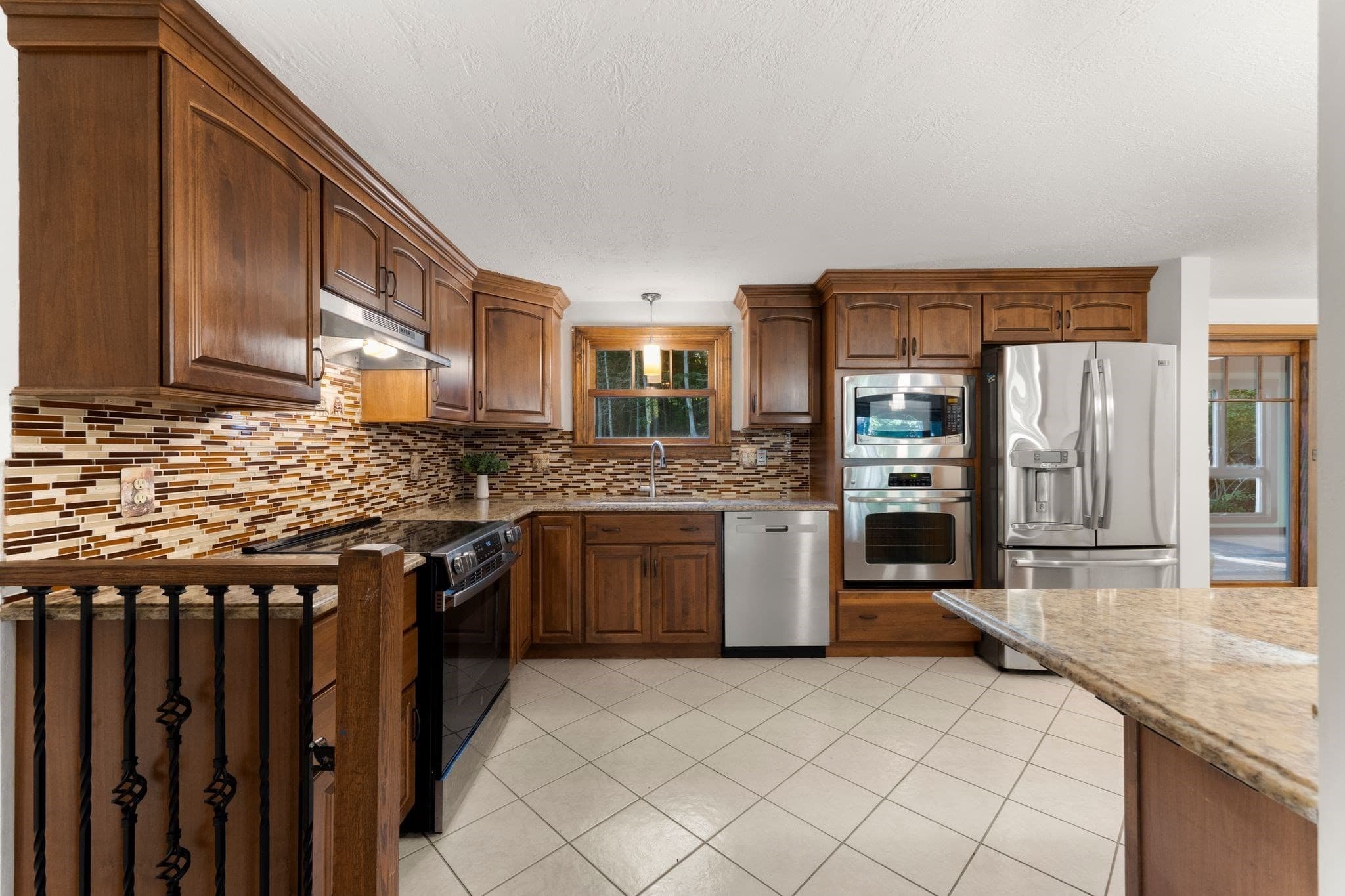 Single Family Residence at 211 Clark Rd, Plymouth MA 02360, Plymouth, photo 10 of 42