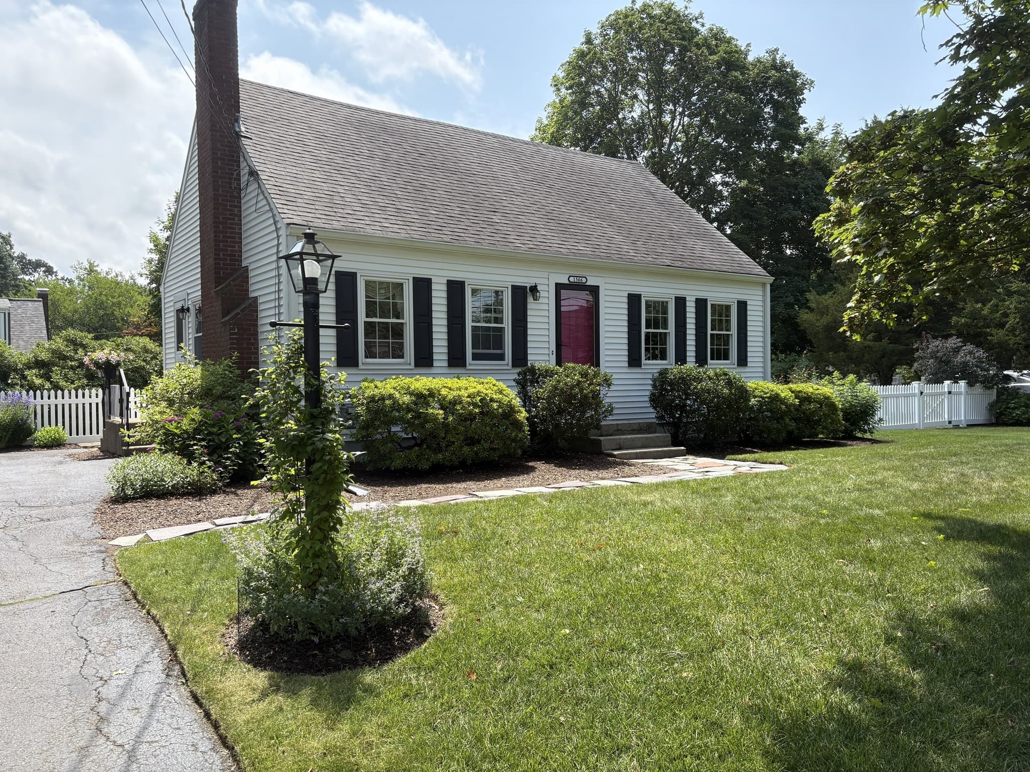 1566 Main Street, Walpole MA 02081