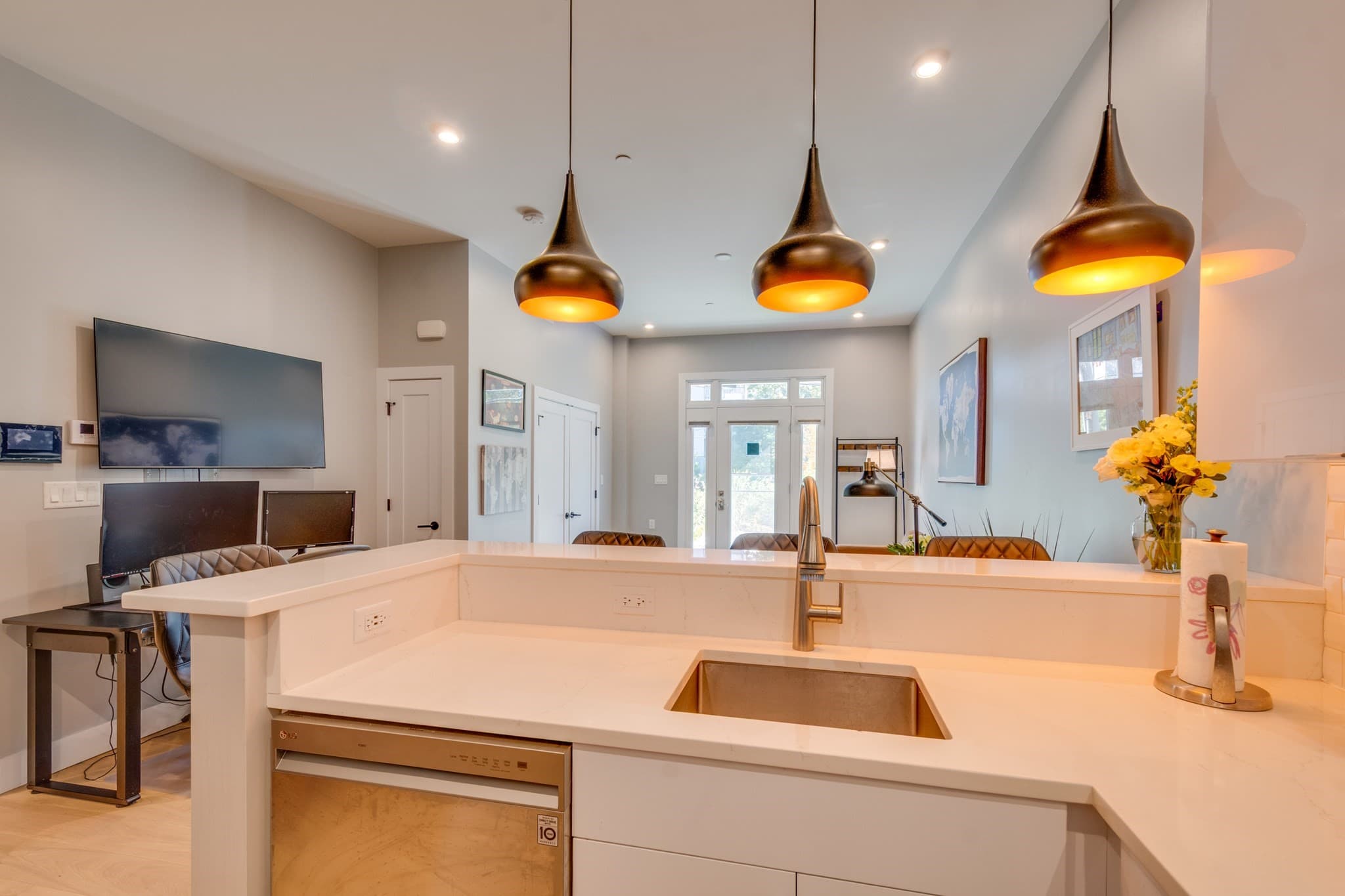 Condominium at 60 Cross St E # 106, Somerville MA 02145, Somerville, photo 13 of 27