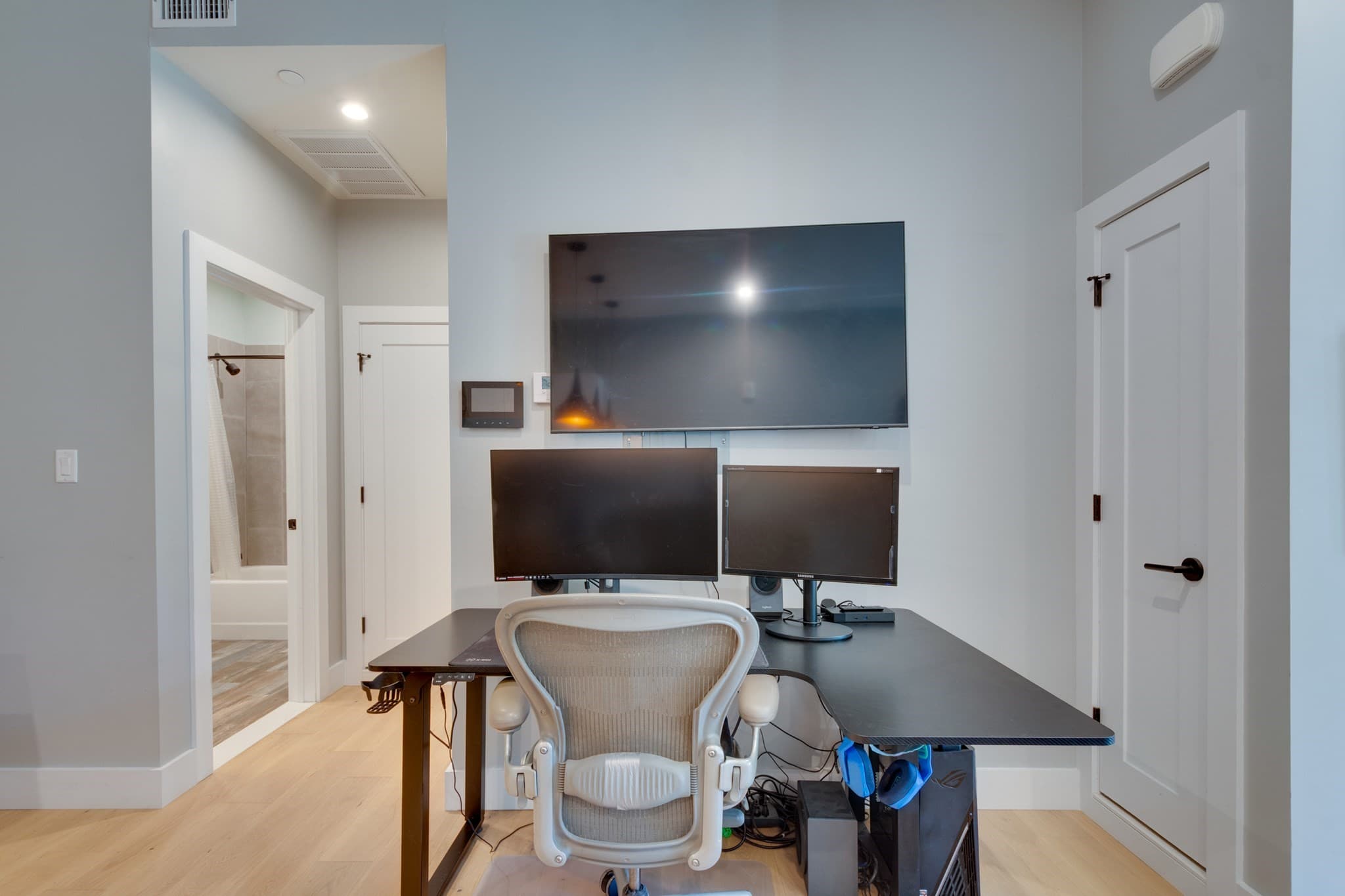Condominium at 60 Cross St E # 106, Somerville MA 02145, Somerville, photo 15 of 27