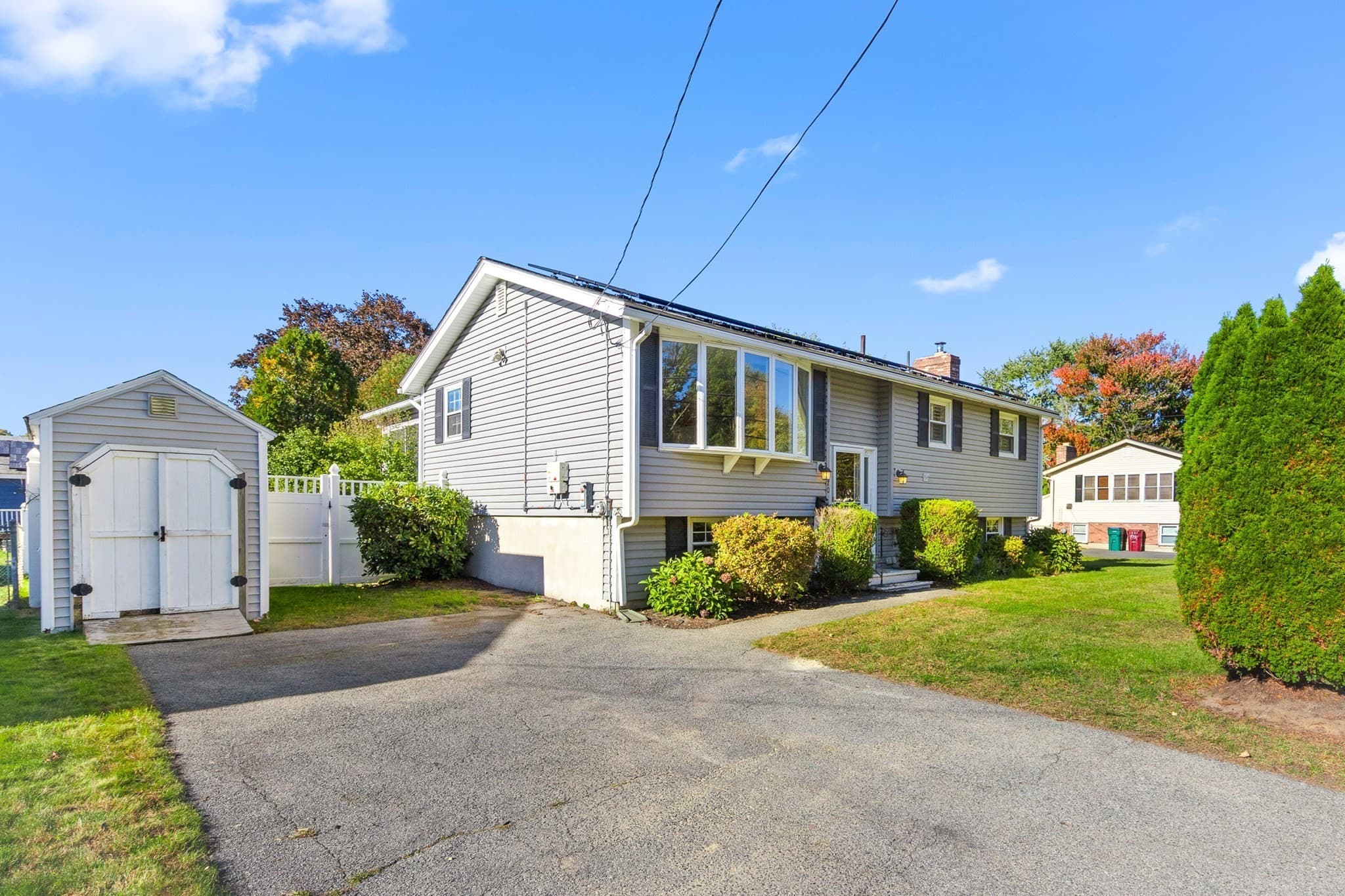 Single Family Residence at 70 Westwind Rd, Lowell MA 01852, Lowell, photo 2 of 31