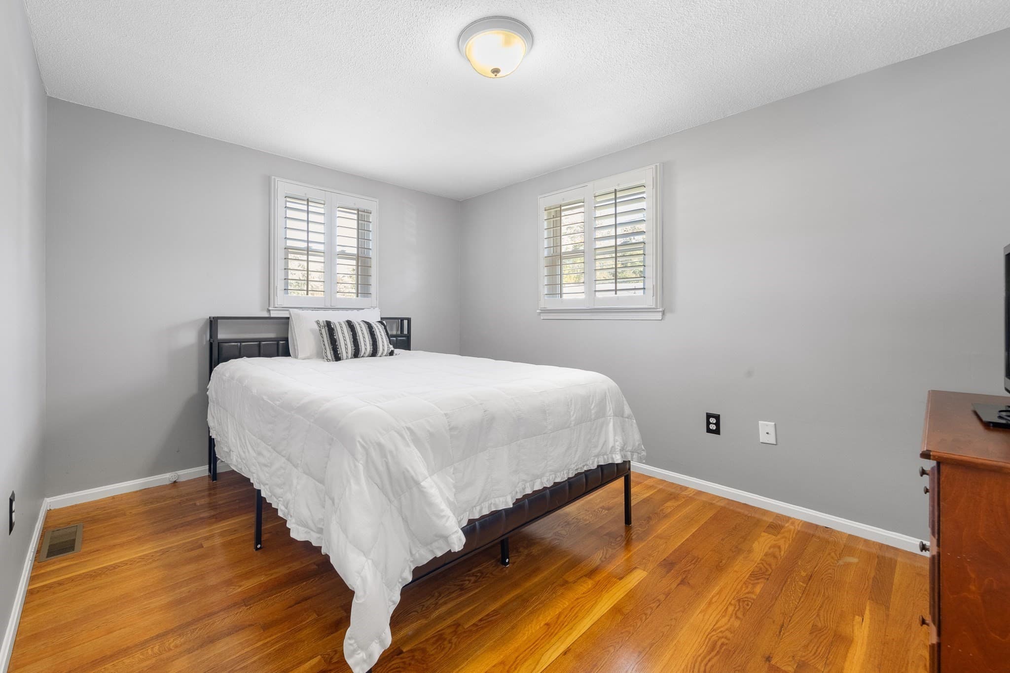 Single Family Residence at 70 Westwind Rd, Lowell MA 01852, Lowell, photo 18 of 31