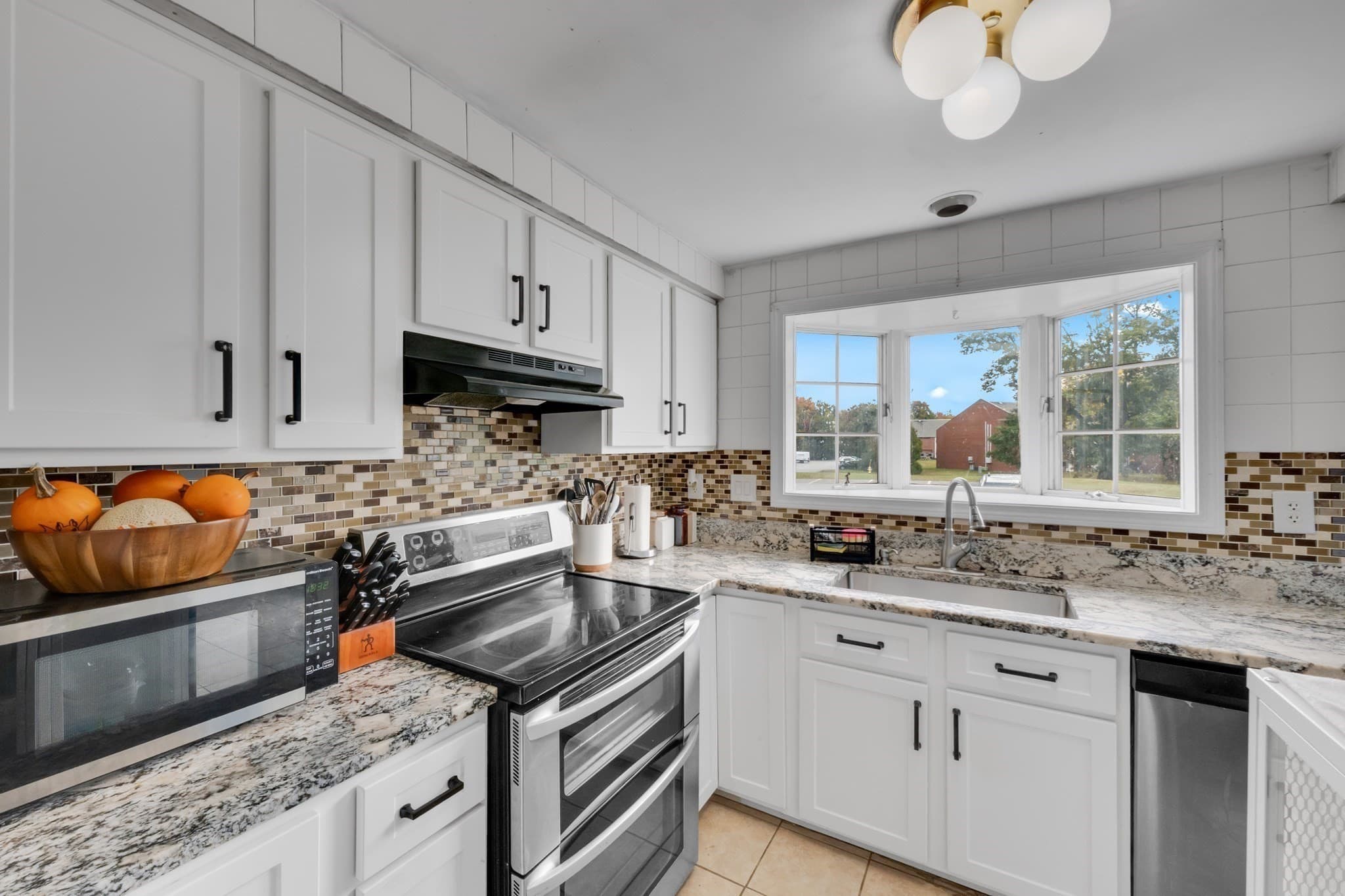 Condominium at 5 Mayberry Dr # G, Westborough MA 01581, Westborough, photo 3 of 22