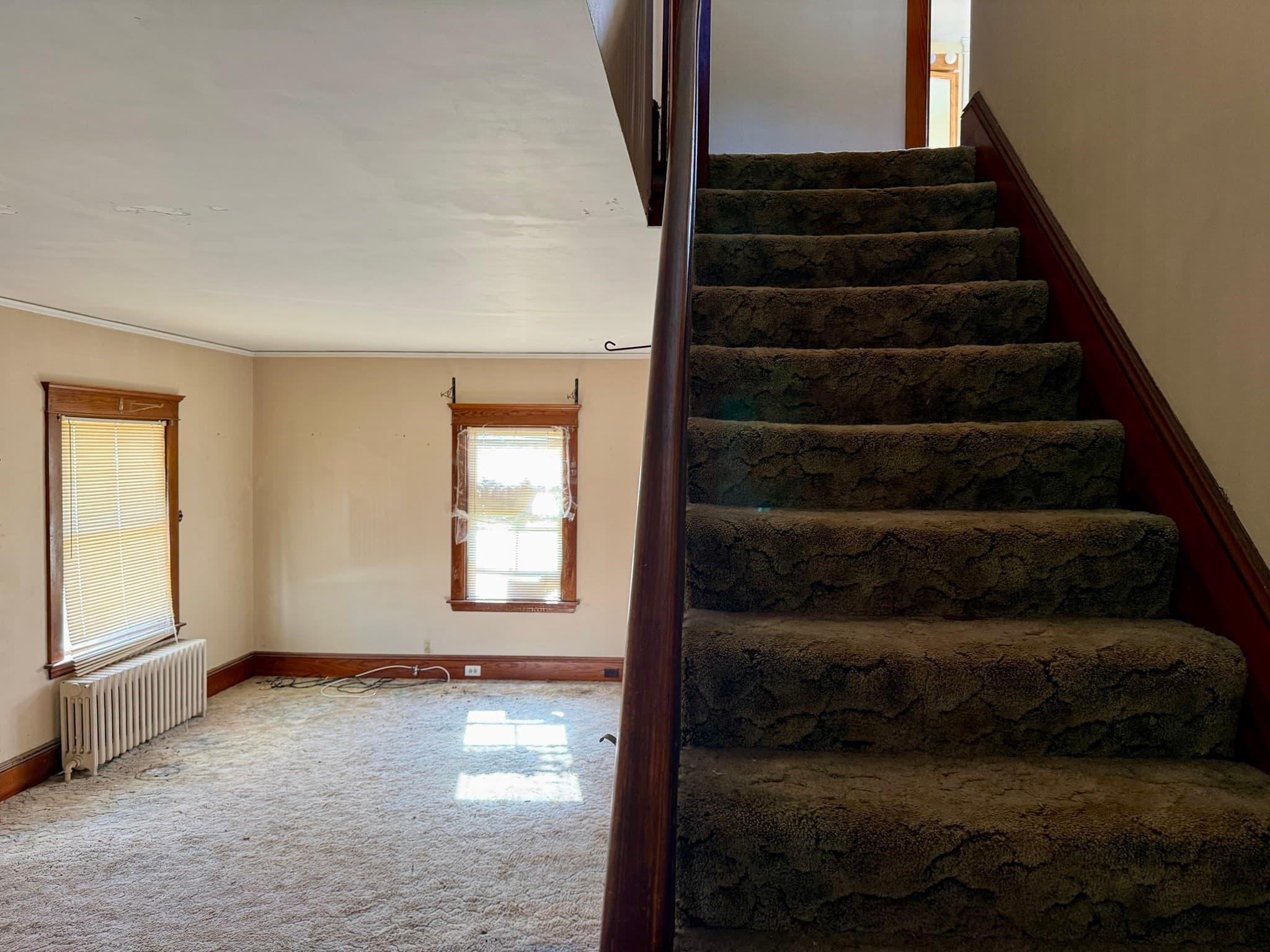 Single Family Residence at 381 Slocum Rd, Dartmouth MA 02747, Dartmouth, photo 12 of 16