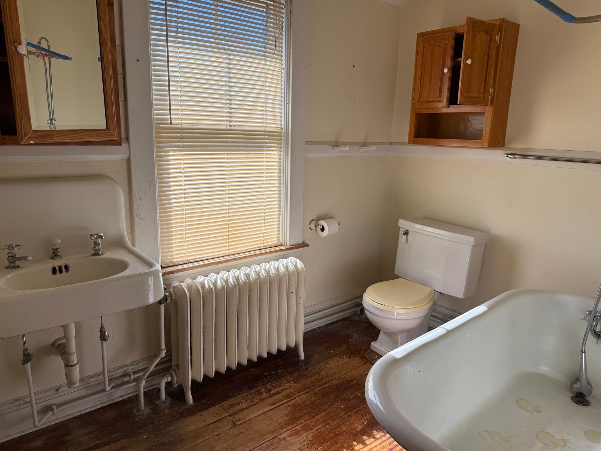 Single Family Residence at 381 Slocum Rd, Dartmouth MA 02747, Dartmouth, photo 14 of 16