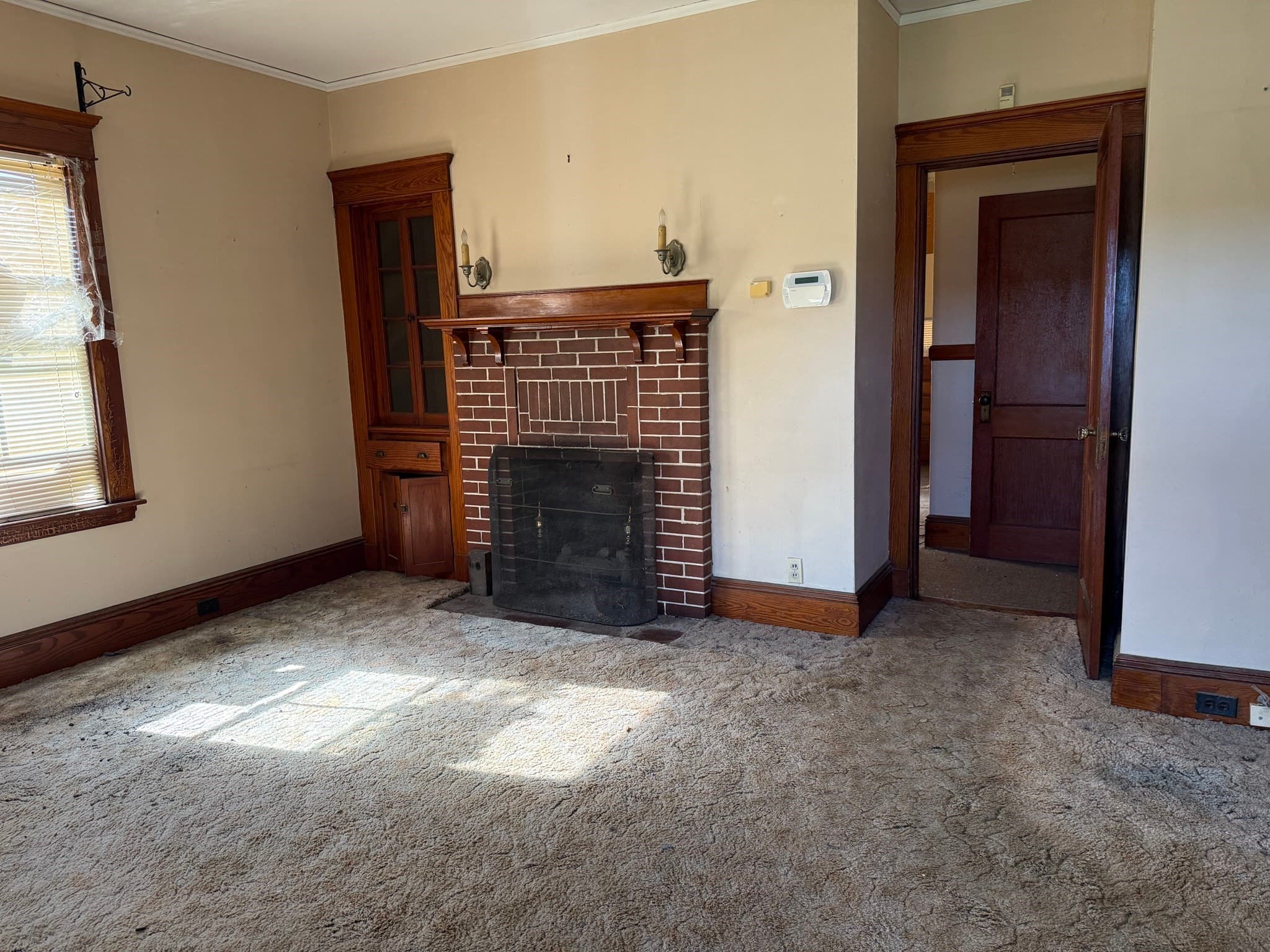 Single Family Residence at 381 Slocum Rd, Dartmouth MA 02747, Dartmouth, photo 8 of 16