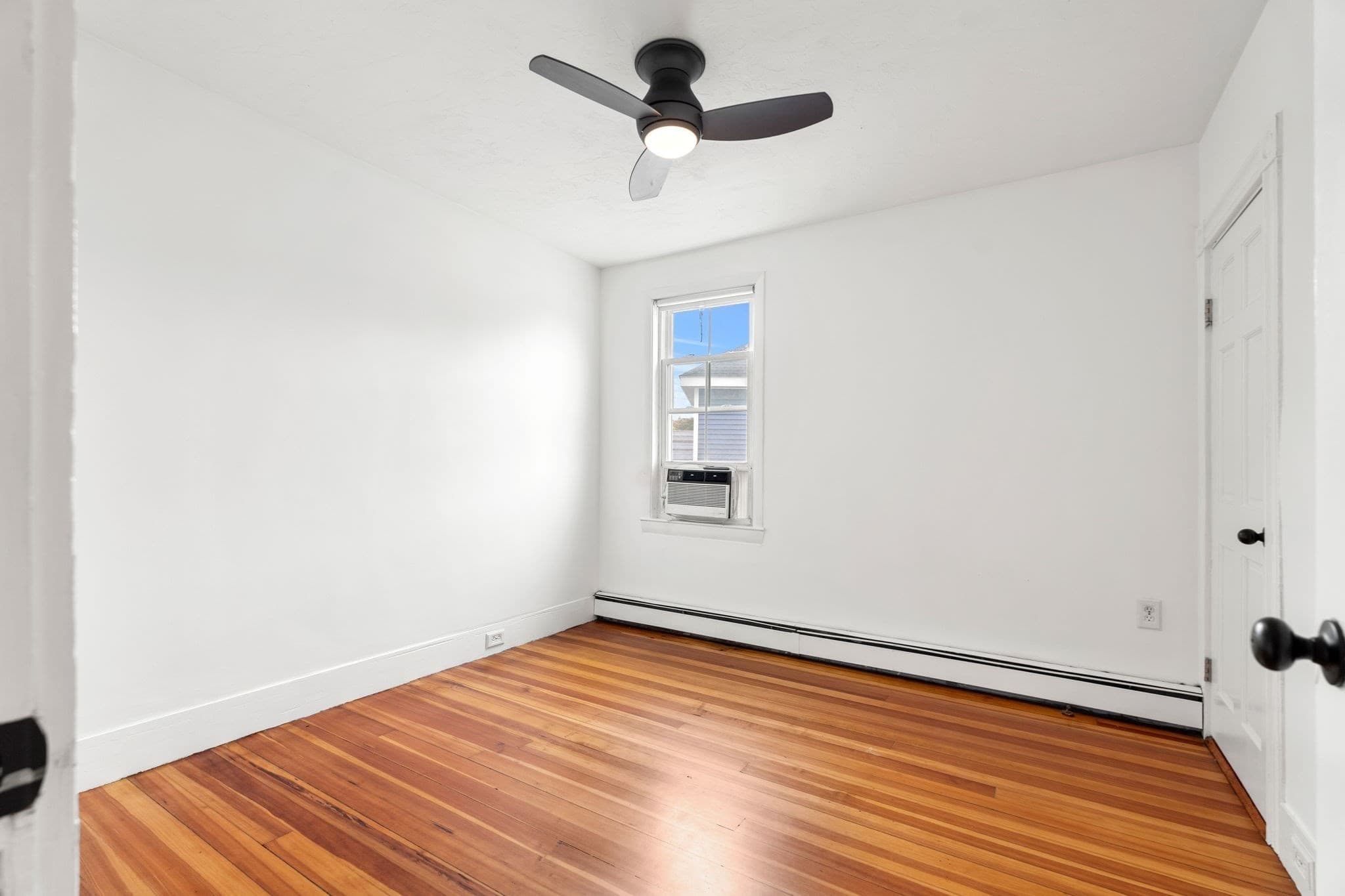 Condominium at 401 Cabot St # 4, Beverly MA 01915, Beverly, photo 13 of 25