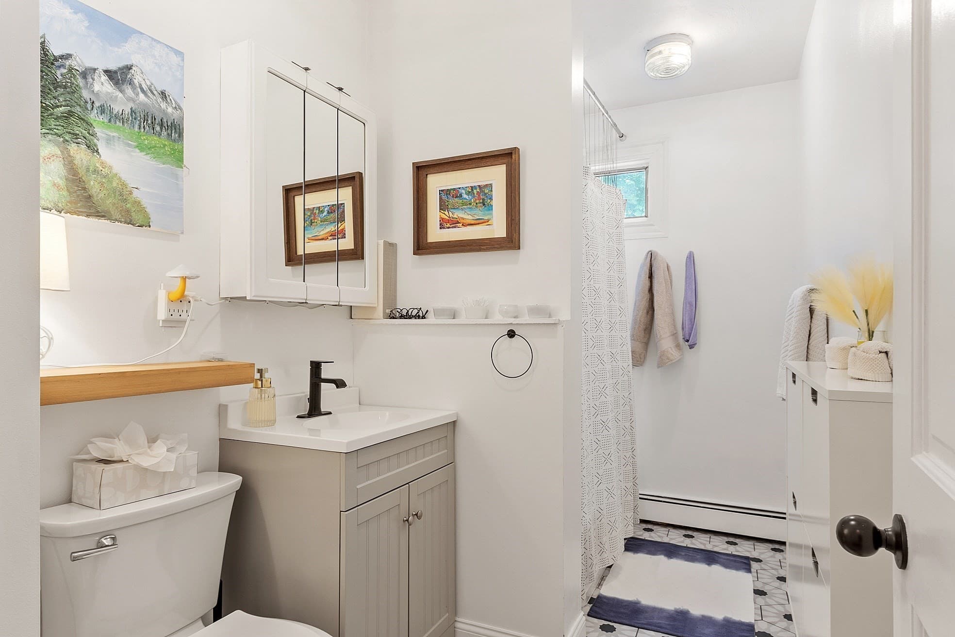 Condominium at 401 Cabot St # 4, Beverly MA 01915, Beverly, photo 12 of 25