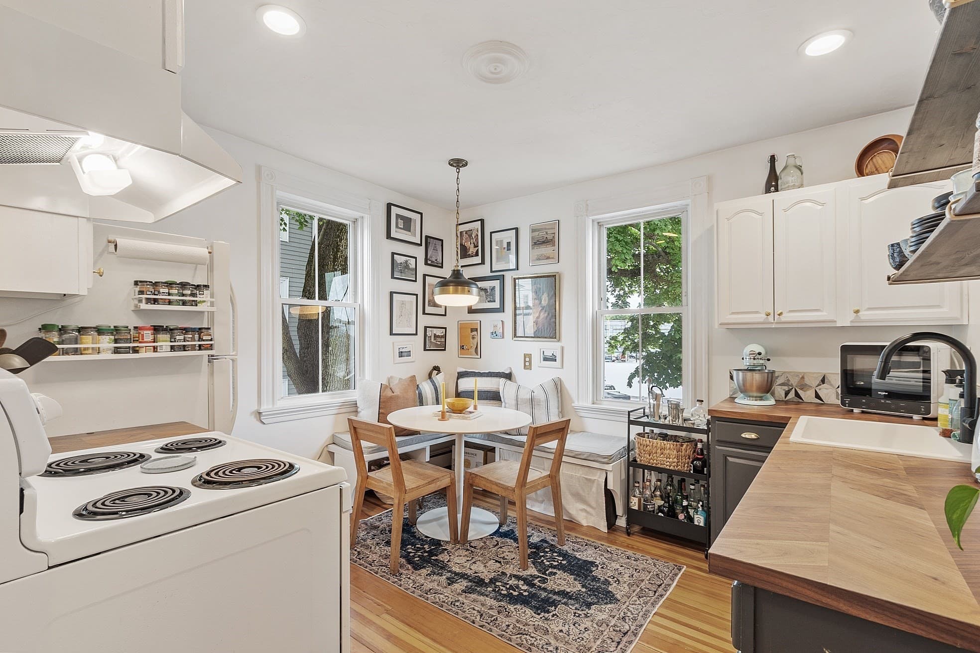 Condominium at 401 Cabot St # 4, Beverly MA 01915, Beverly, photo 5 of 25