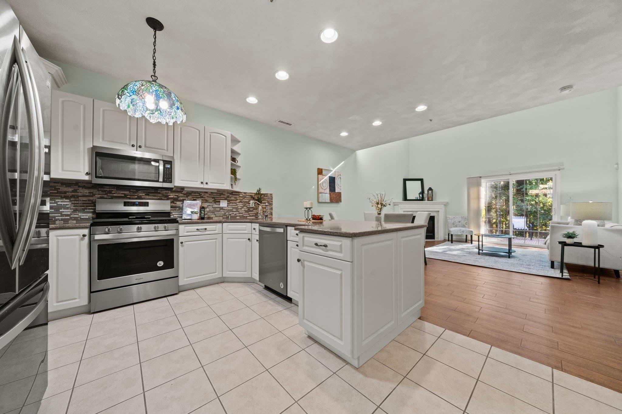 Condominium at 25 Stonebury Way # 6, Tewksbury MA 01876, Tewksbury, photo 7 of 42