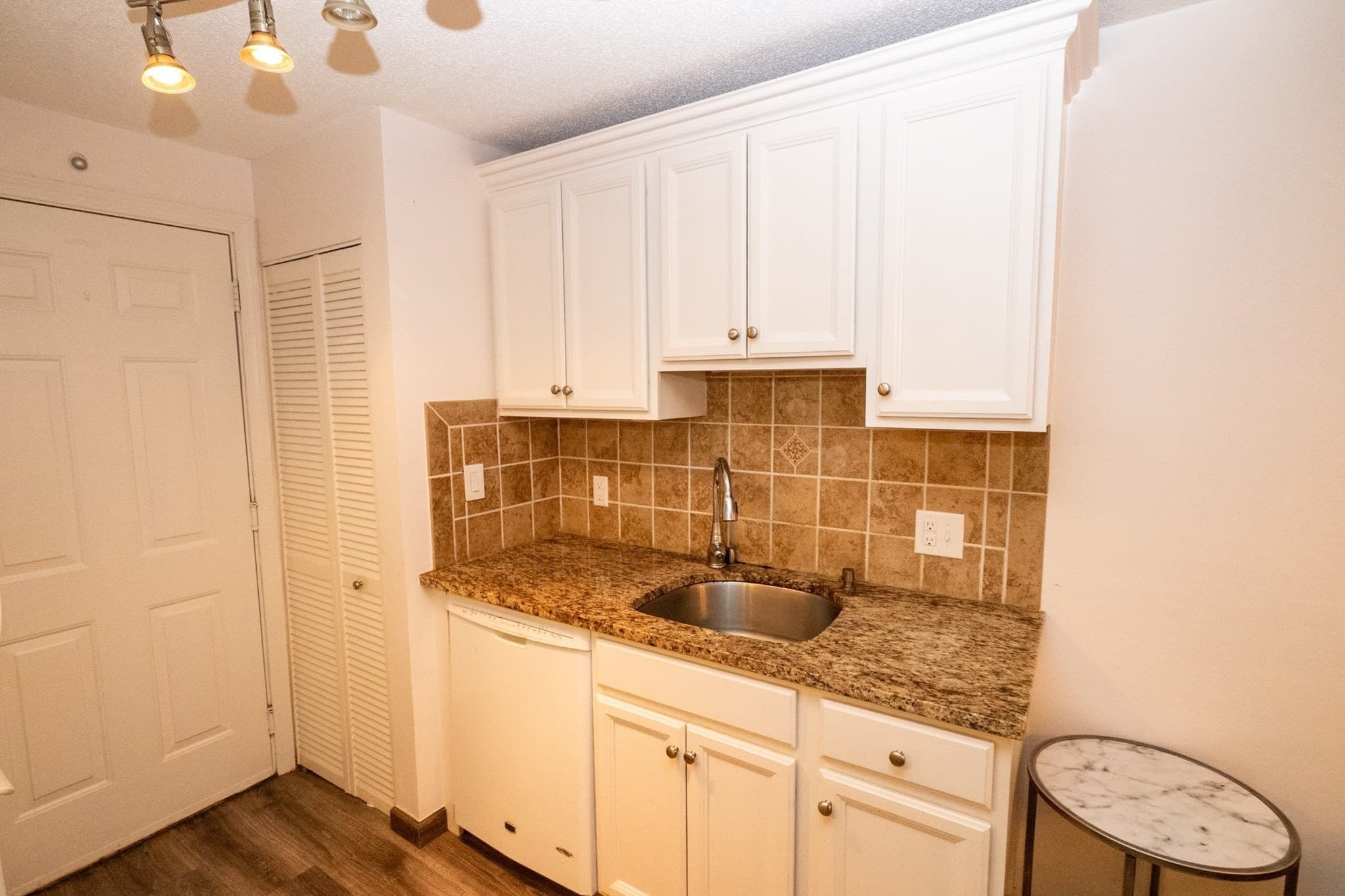 Condominium at 11 Thoreau Ct # 2, Natick MA 01760, Natick, photo 6 of 17