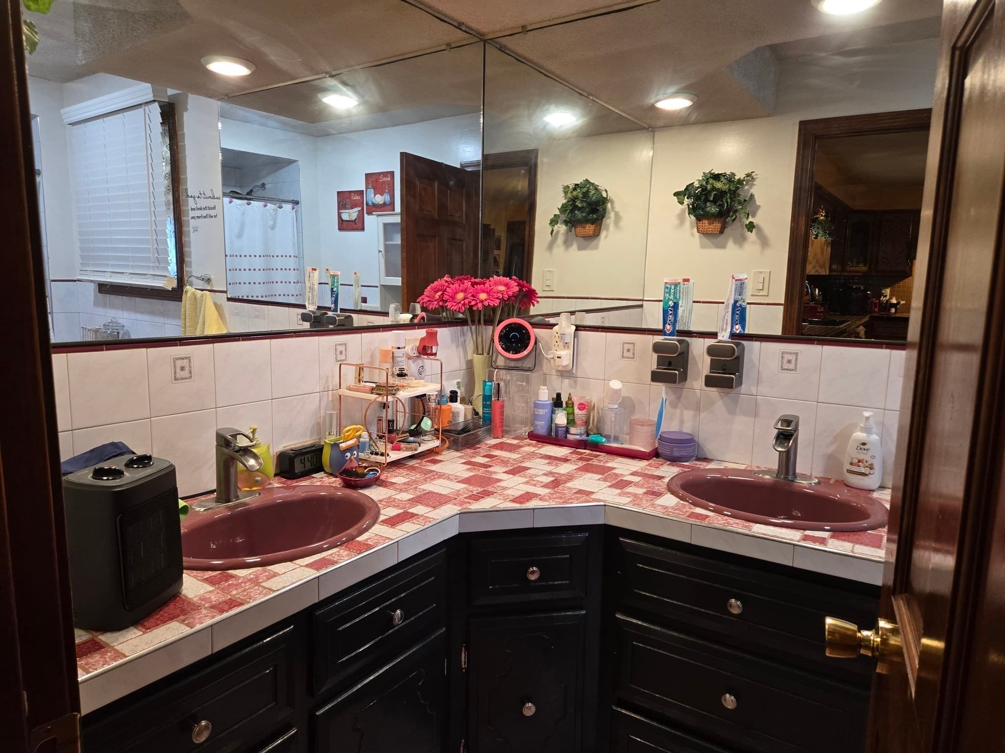 3 Family at 169 Chavenson St, Fall River MA 02723, Fall River, photo 8 of 13