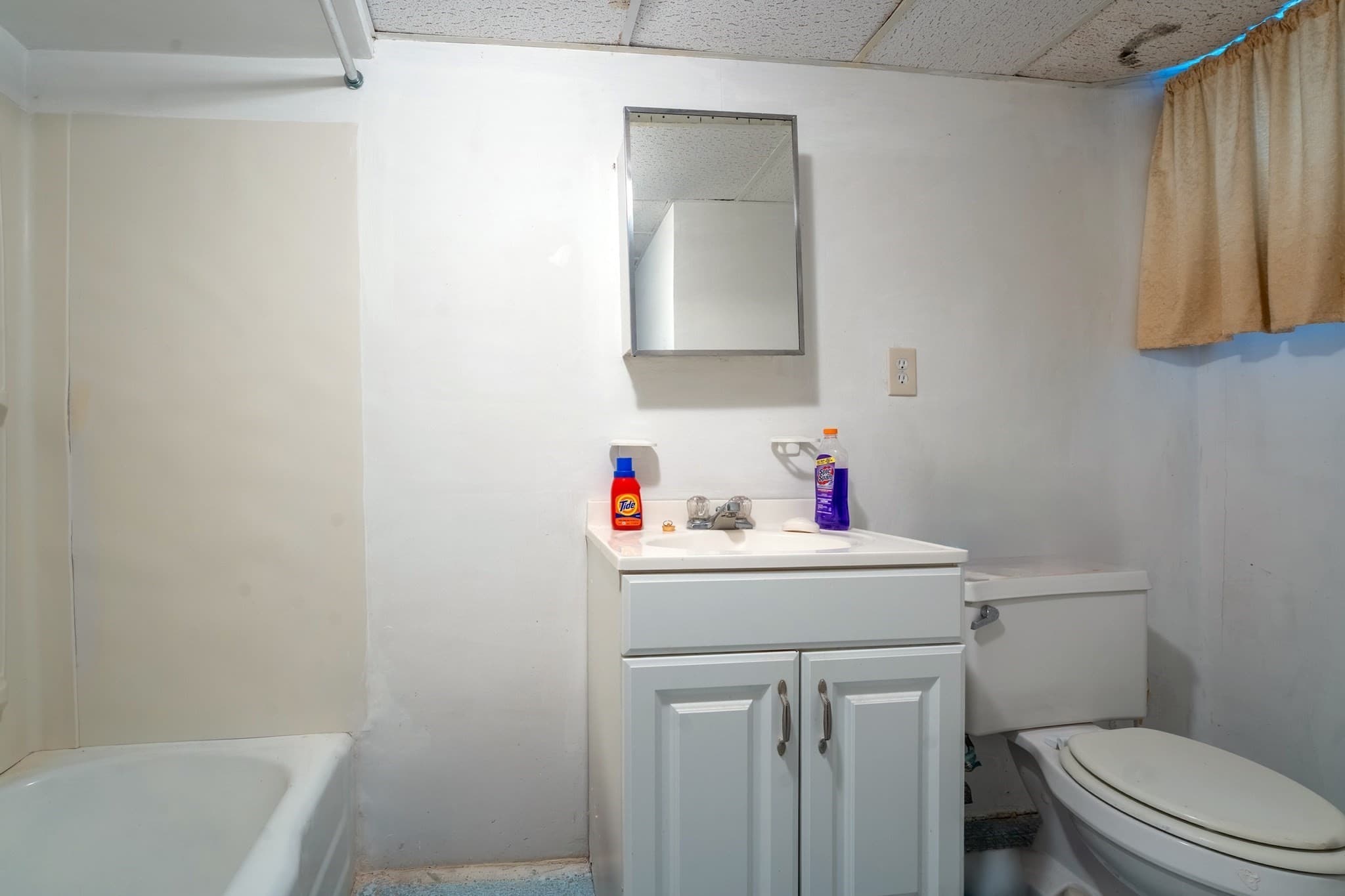 2 Family - 2 Units Up/Down at 126 Clay St, Pawtucket RI 02860, Pawtucket, photo 14 of 24
