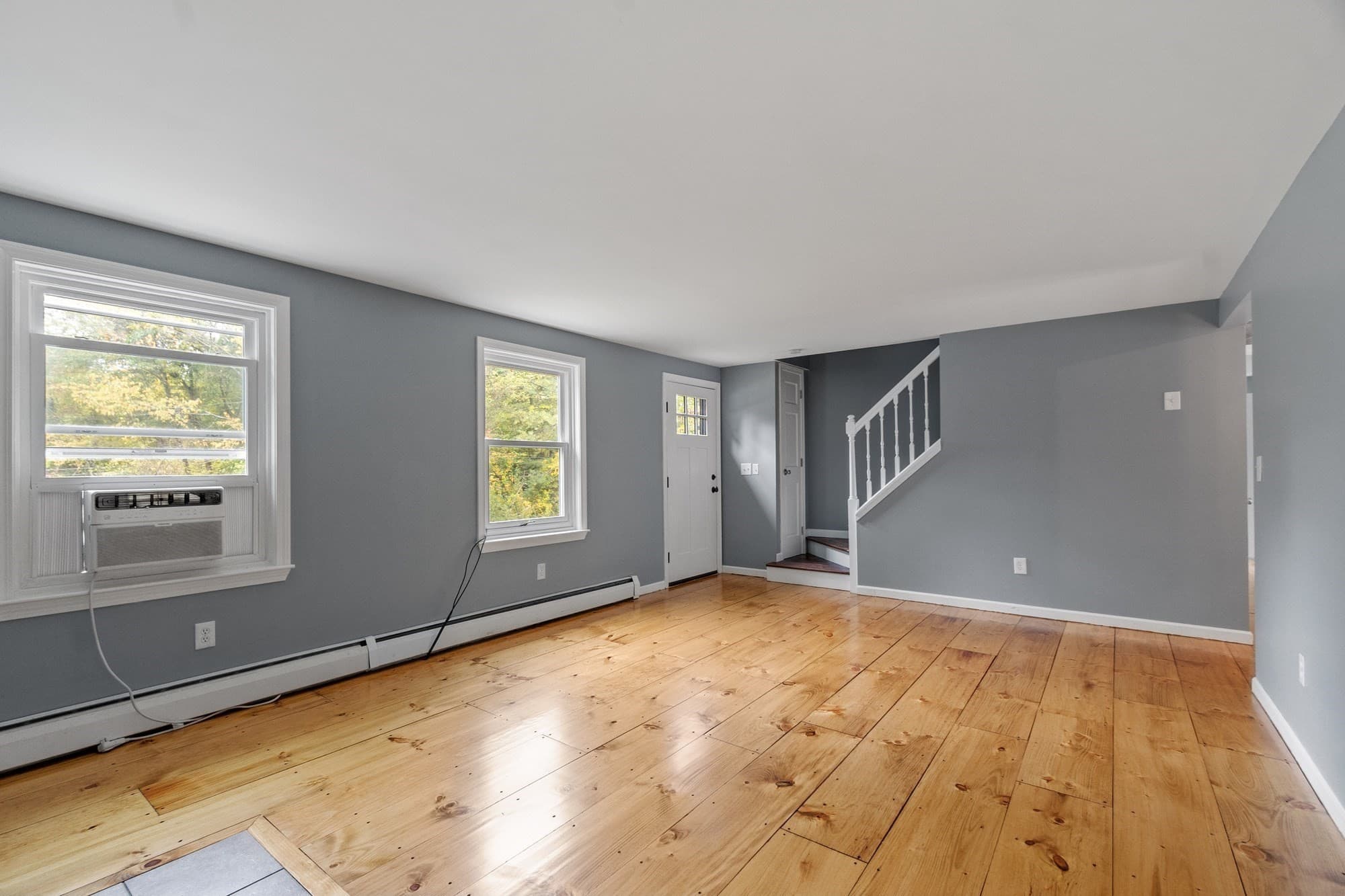 Single Family Residence at 104 Sawyer St, Gardner MA 01440, Gardner, photo 6 of 41