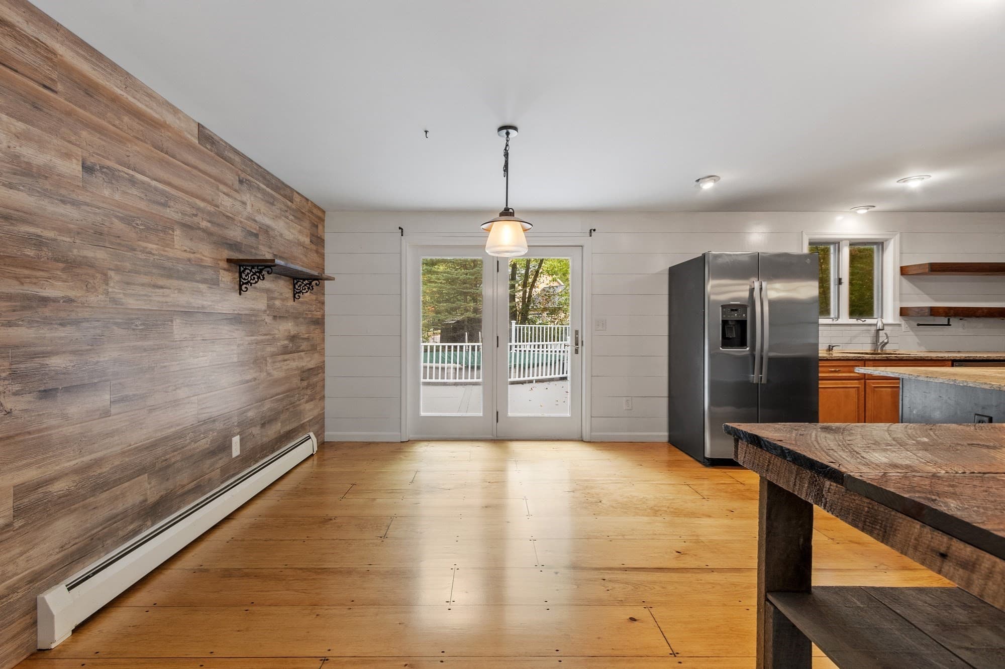 Single Family Residence at 104 Sawyer St, Gardner MA 01440, Gardner, photo 7 of 41