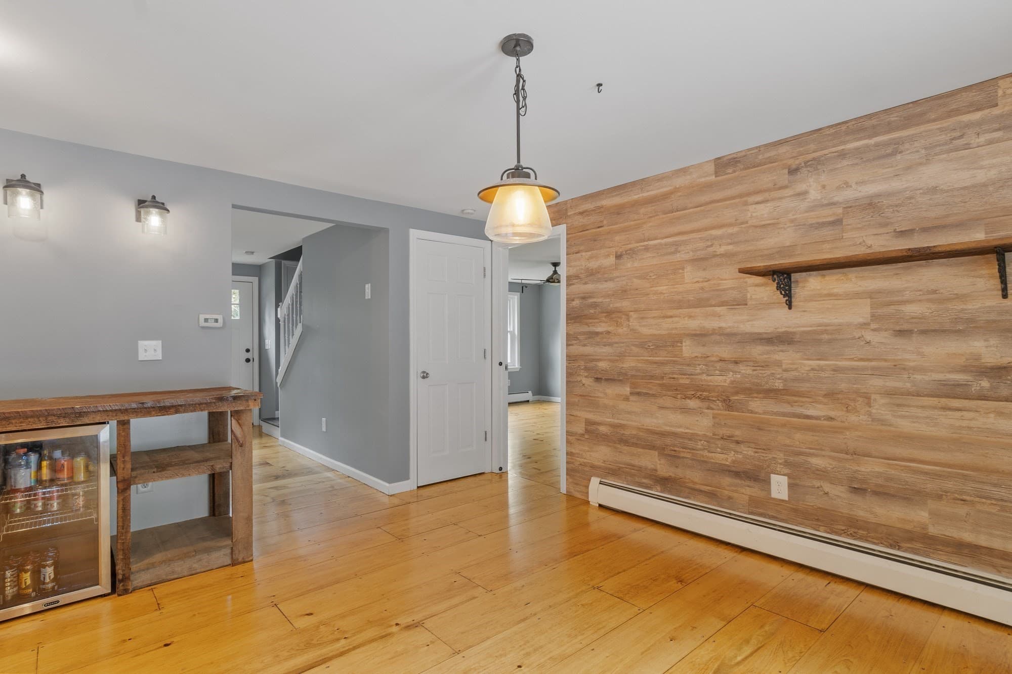 Single Family Residence at 104 Sawyer St, Gardner MA 01440, Gardner, photo 9 of 41