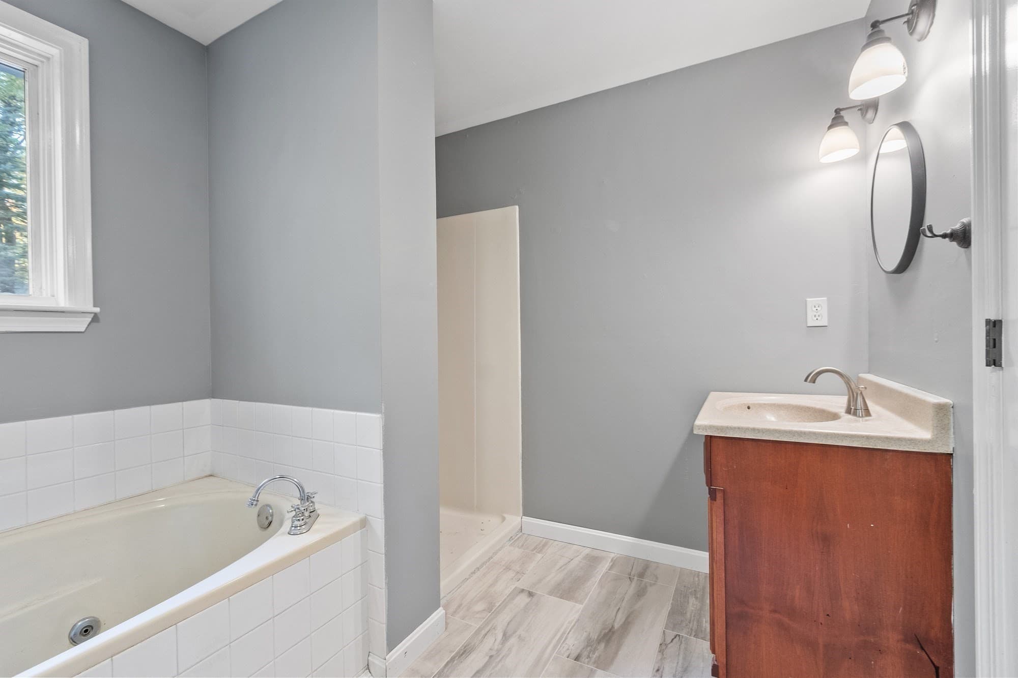 Single Family Residence at 104 Sawyer St, Gardner MA 01440, Gardner, photo 19 of 41