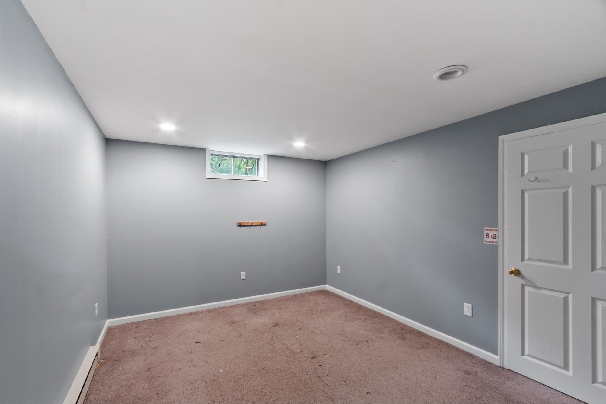 Single Family Residence at 104 Sawyer St, Gardner MA 01440, Gardner, photo 31 of 41