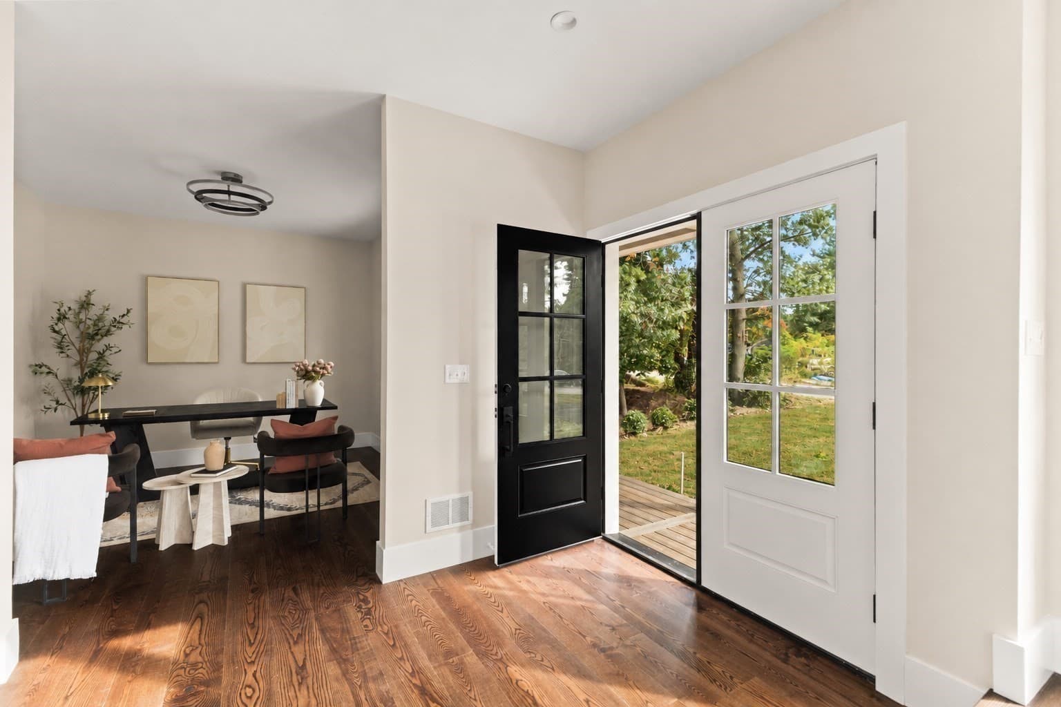 Single Family Residence at 11 Hiawatha Trl, Bridgewater MA 02324, Bridgewater, photo 3 of 42