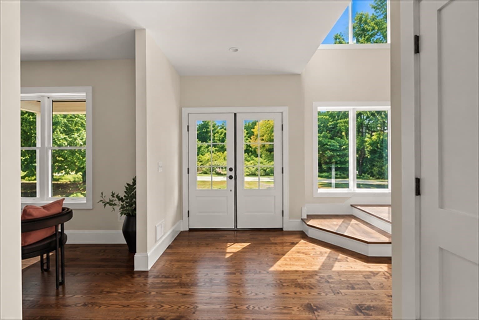Single Family Residence at 11 Hiawatha Trl, Bridgewater MA 02324, Bridgewater, photo 4 of 42