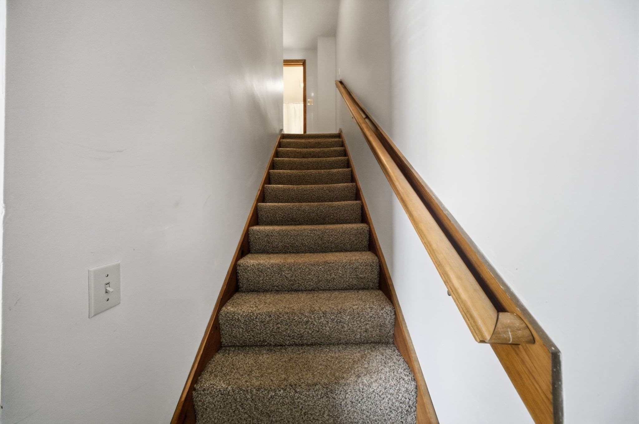 Duplex at 19-21 Moore Ave, Franklin MA 02038, Franklin, photo 12 of 33