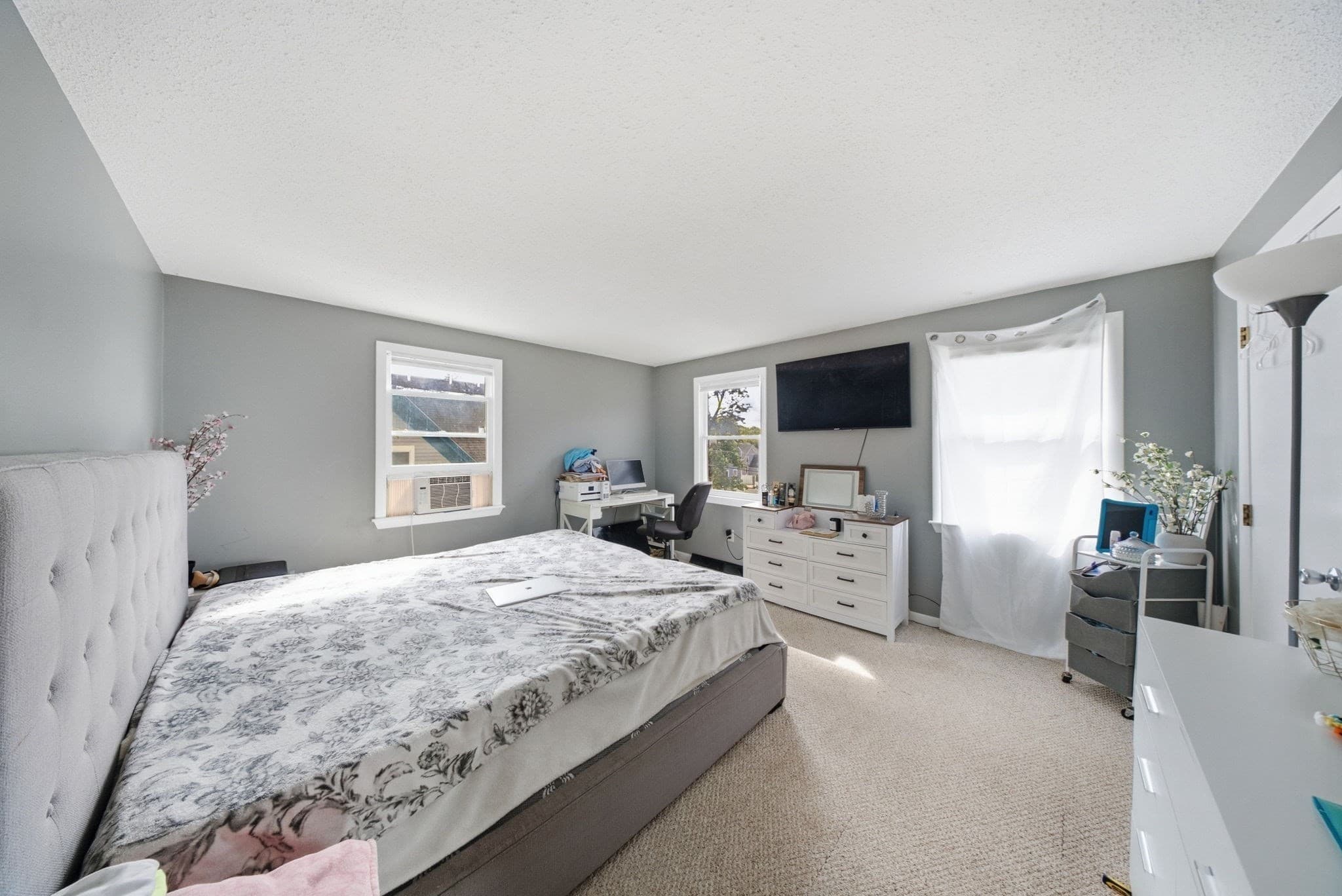Duplex at 19-21 Moore Ave, Franklin MA 02038, Franklin, photo 28 of 33