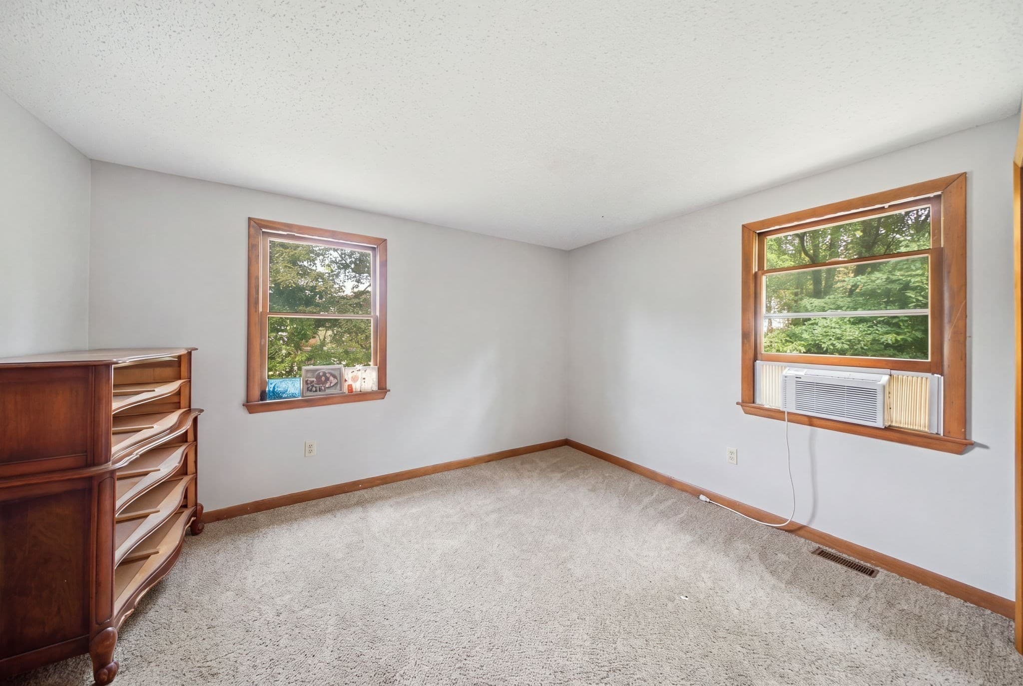 Duplex at 19-21 Moore Ave, Franklin MA 02038, Franklin, photo 15 of 33