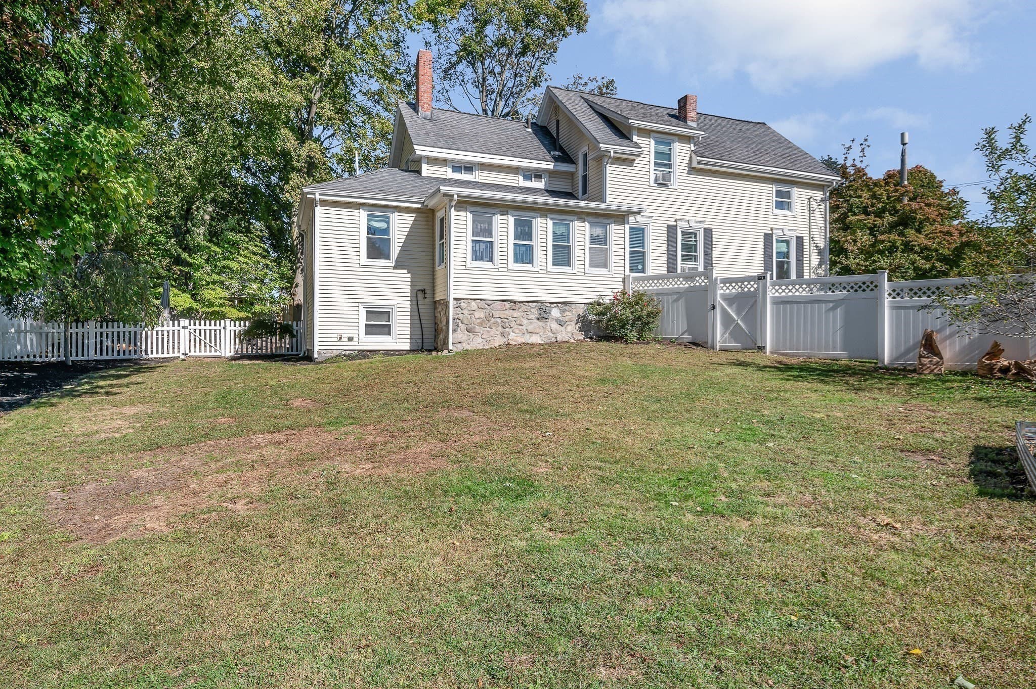Single Family Residence at 37 Dudley St, North Andover MA 01845, North Andover, photo 33 of 40