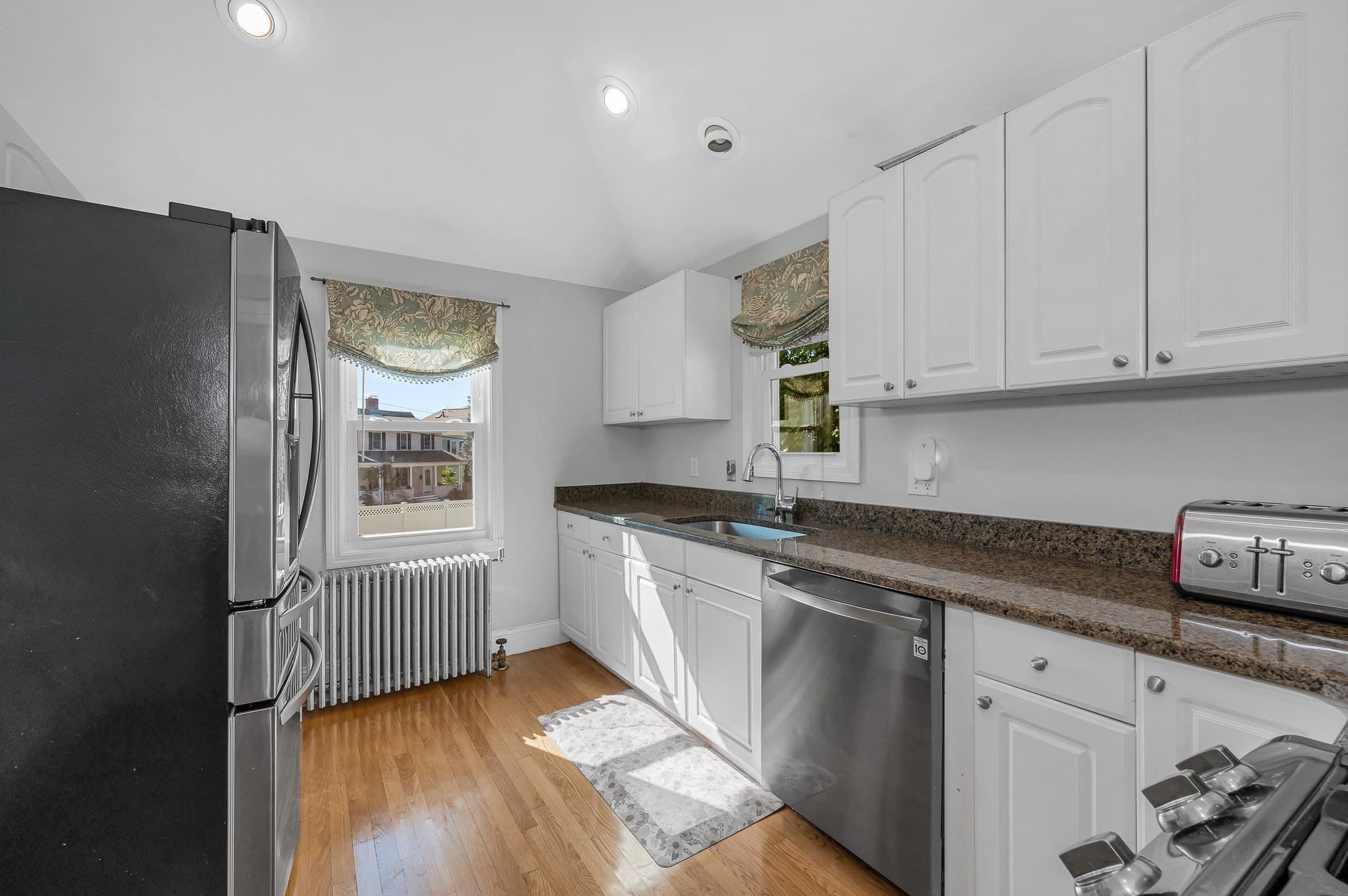 Single Family Residence at 37 Dudley St, North Andover MA 01845, North Andover, photo 4 of 40