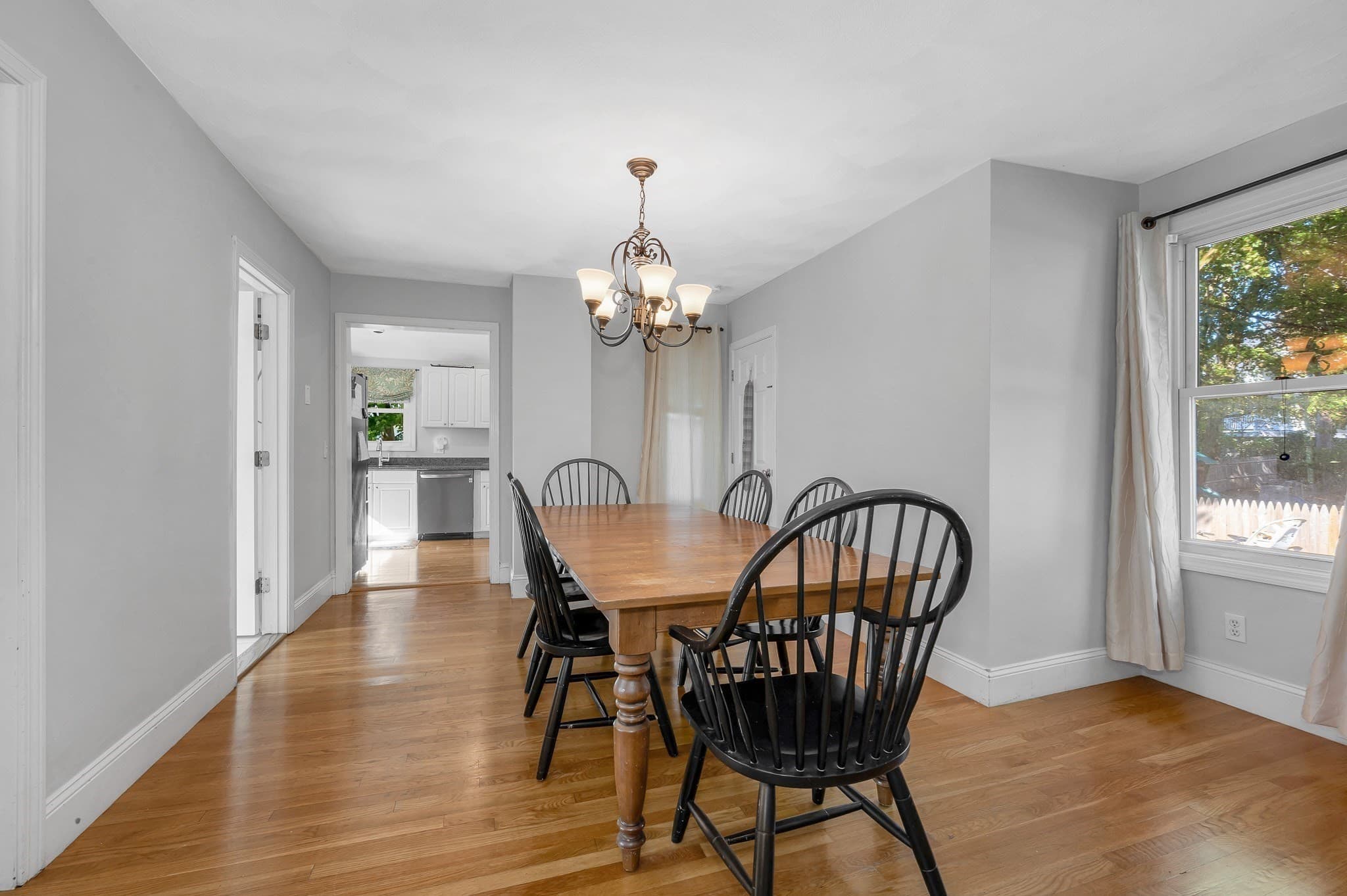 Single Family Residence at 37 Dudley St, North Andover MA 01845, North Andover, photo 8 of 40