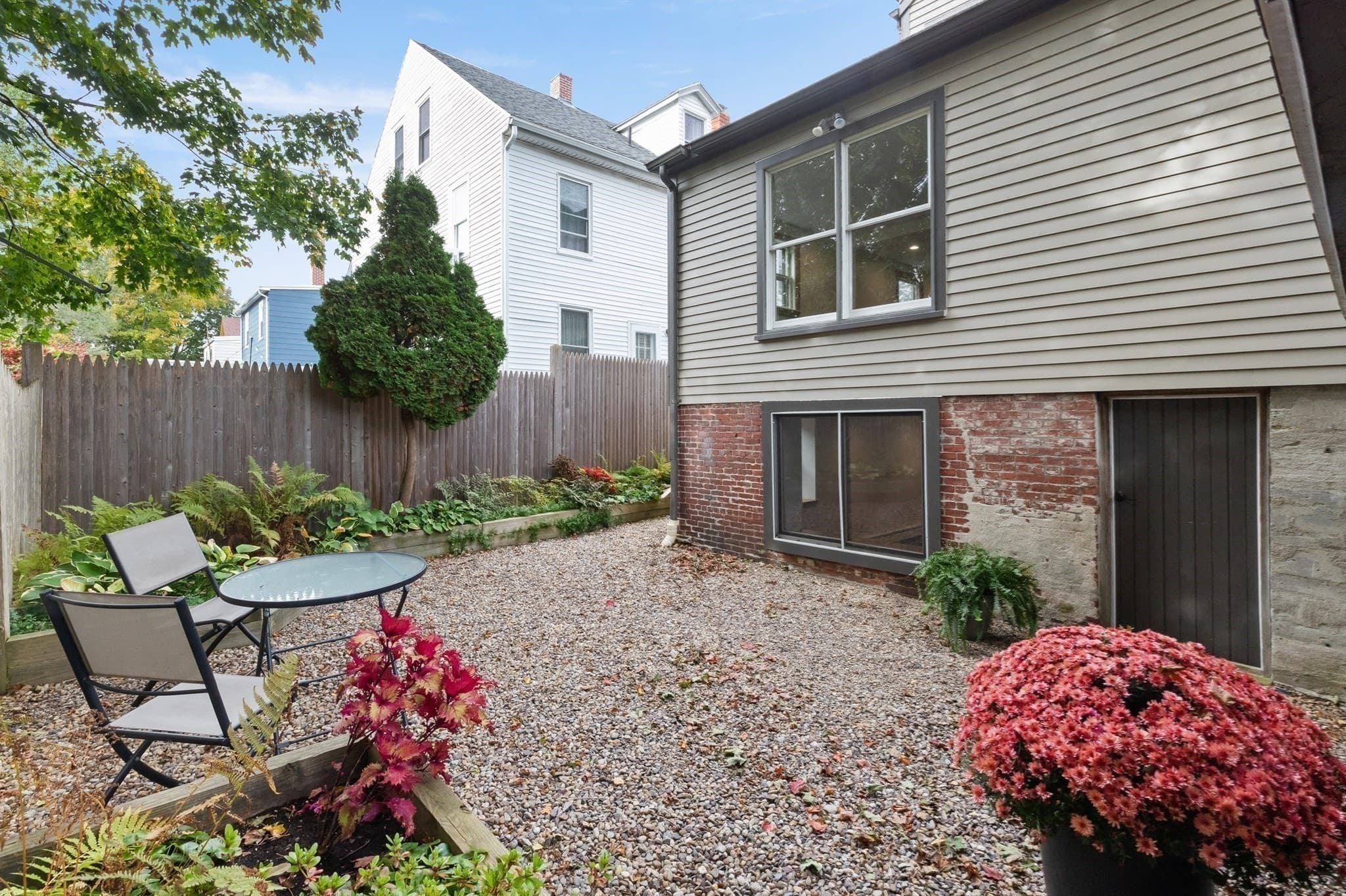 Condominium at 20 Chestnut Street # 20, Newburyport MA 01950, Newburyport, photo 35 of 37