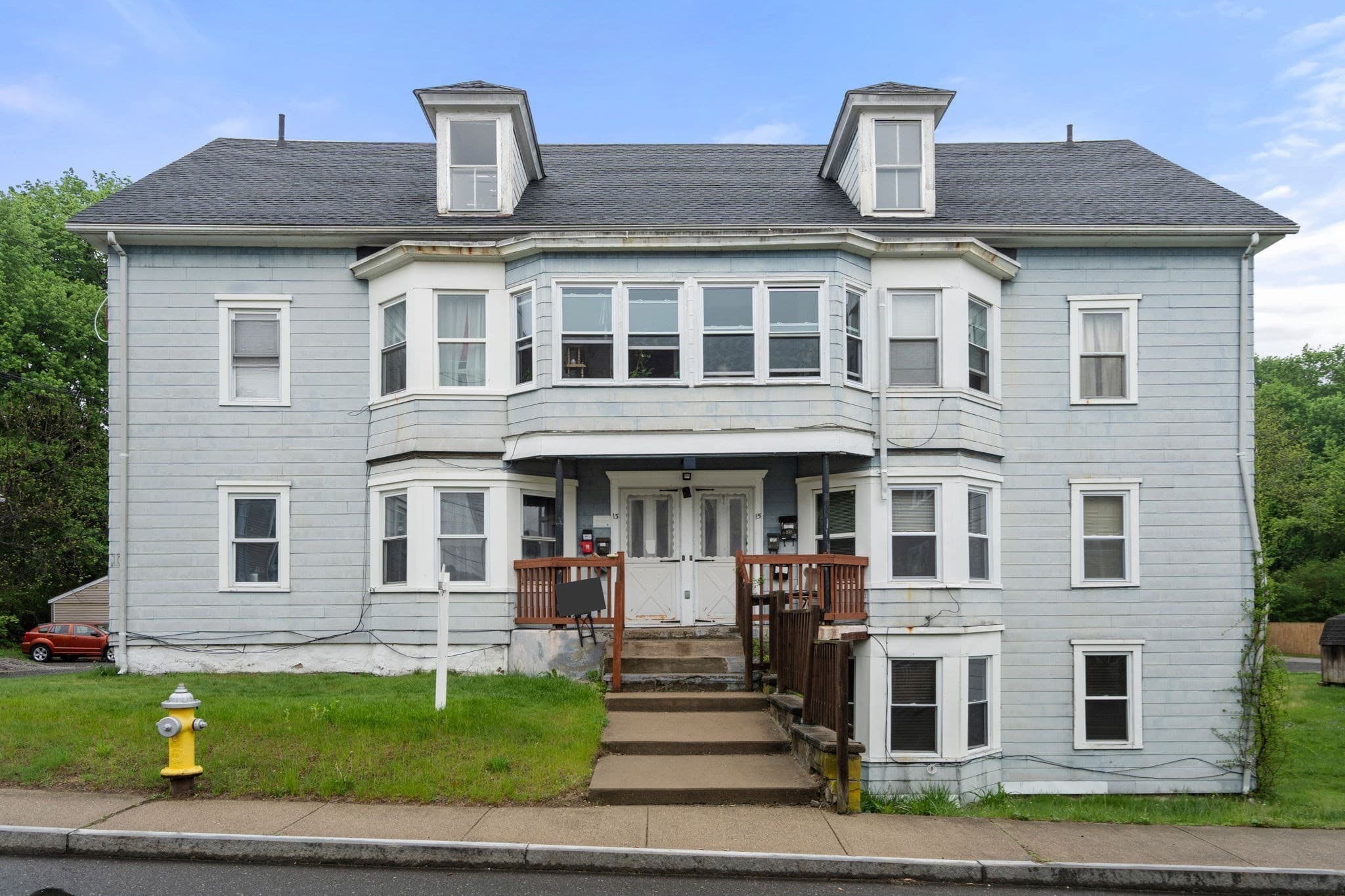 5-9 Family at 11-15 5th Ave, Webster MA 01570, Webster, photo 2 of 42