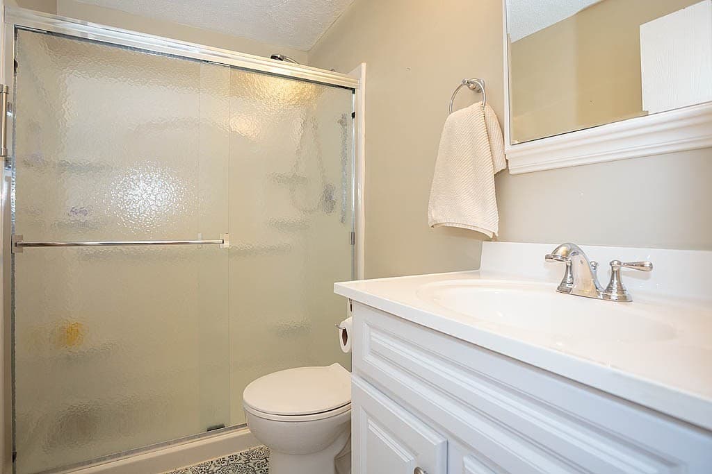 Condominium at 305 Pine St # 6, Lowell MA 01851, Lowell, photo 13 of 19