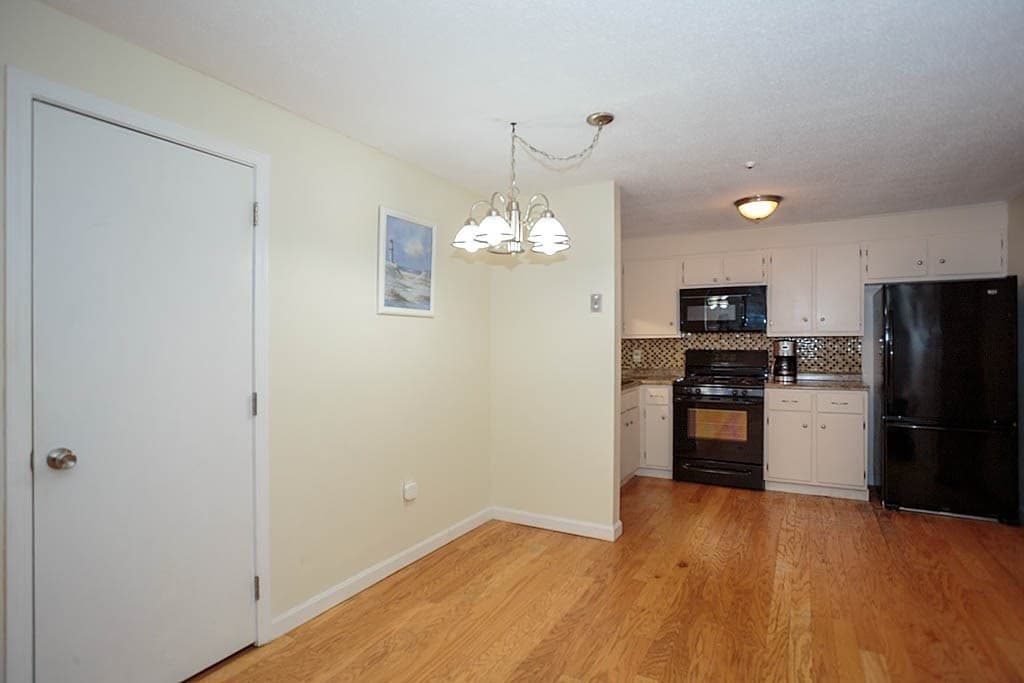 Condominium at 305 Pine St # 6, Lowell MA 01851, Lowell, photo 3 of 19