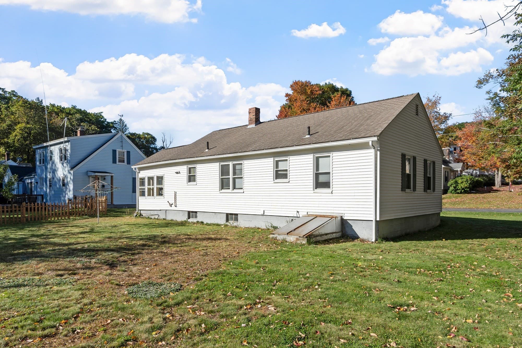 Single Family Residence at 29 Elizabeth St, Gardner MA 01440, Gardner, photo 23 of 26