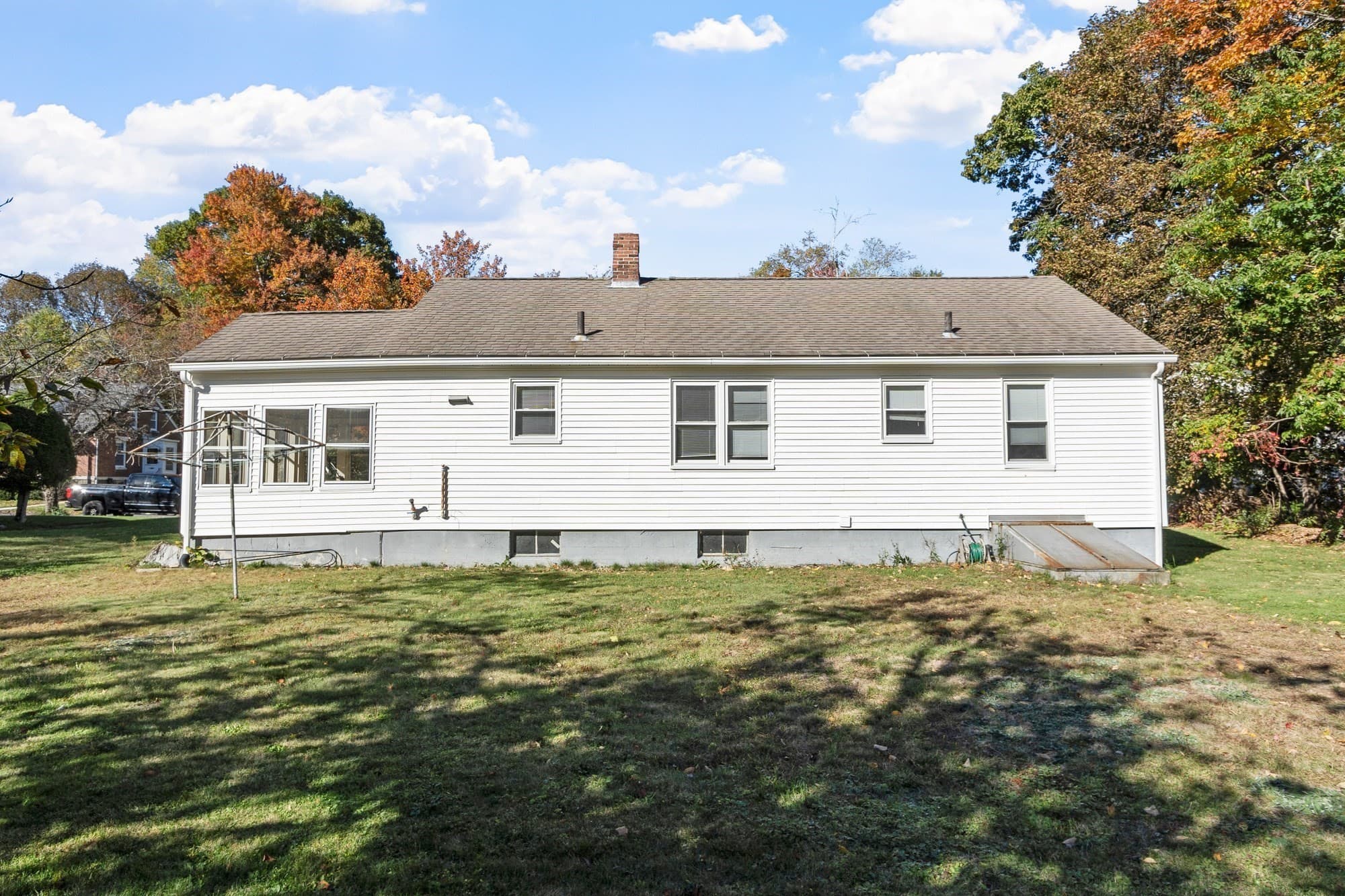 Single Family Residence at 29 Elizabeth St, Gardner MA 01440, Gardner, photo 24 of 26