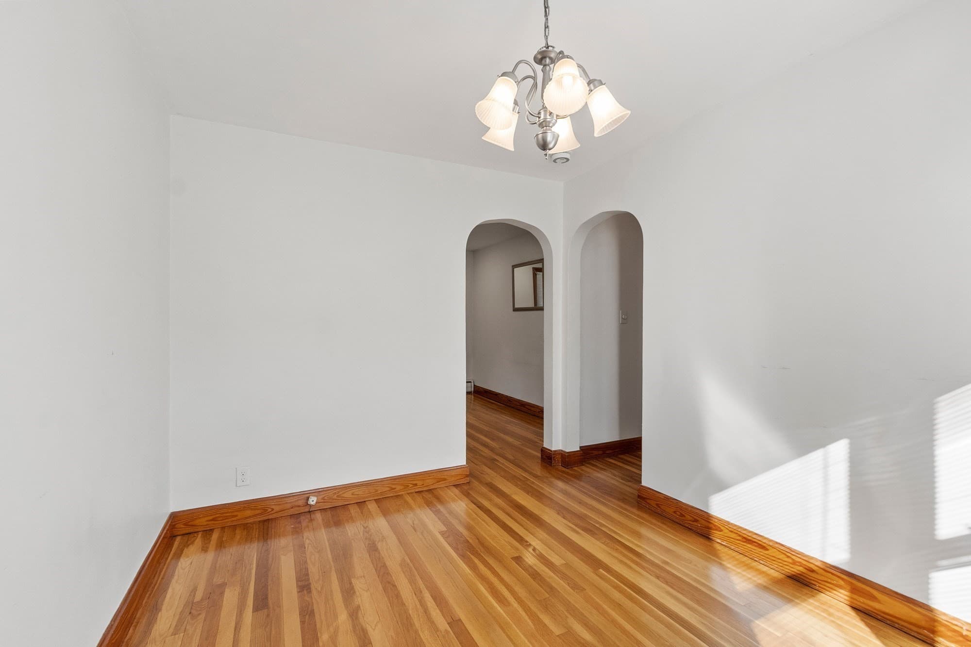 Single Family Residence at 29 Elizabeth St, Gardner MA 01440, Gardner, photo 8 of 26