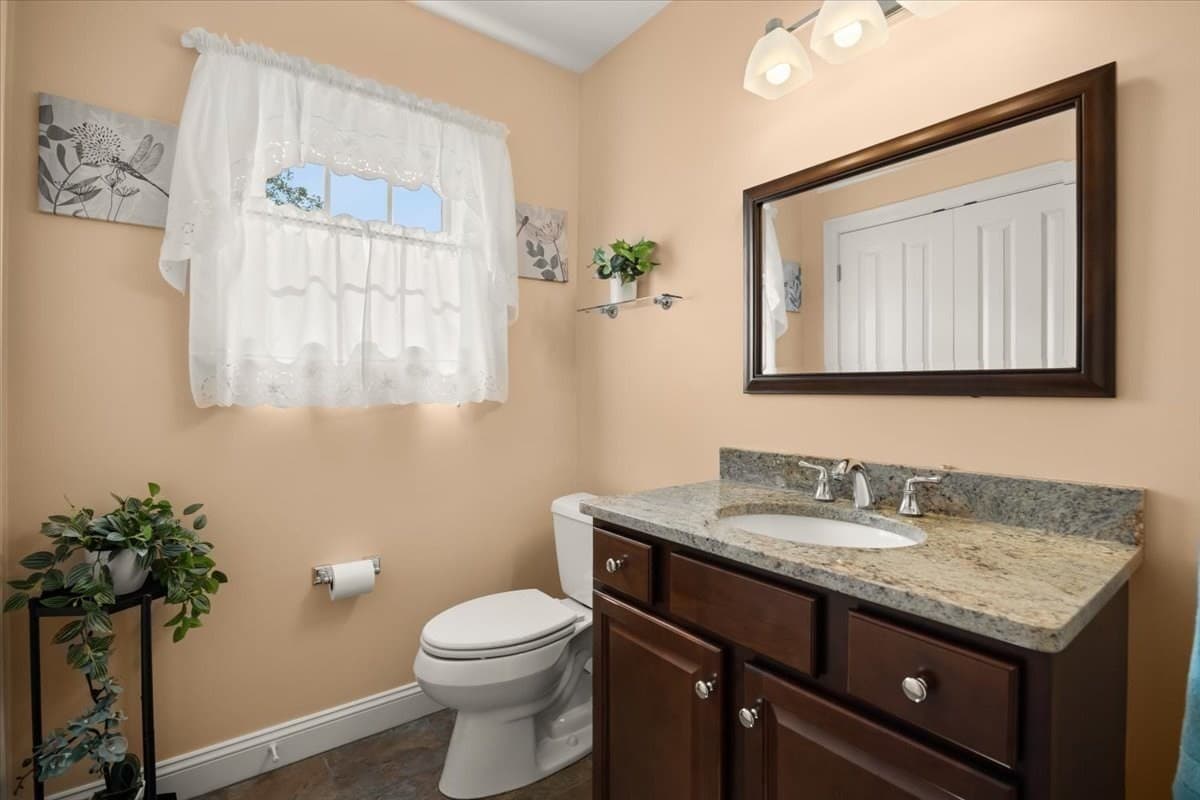 Condominium at 1 Crows Nest Ln # 1, Marshfield MA 02050, Marshfield, photo 27 of 42