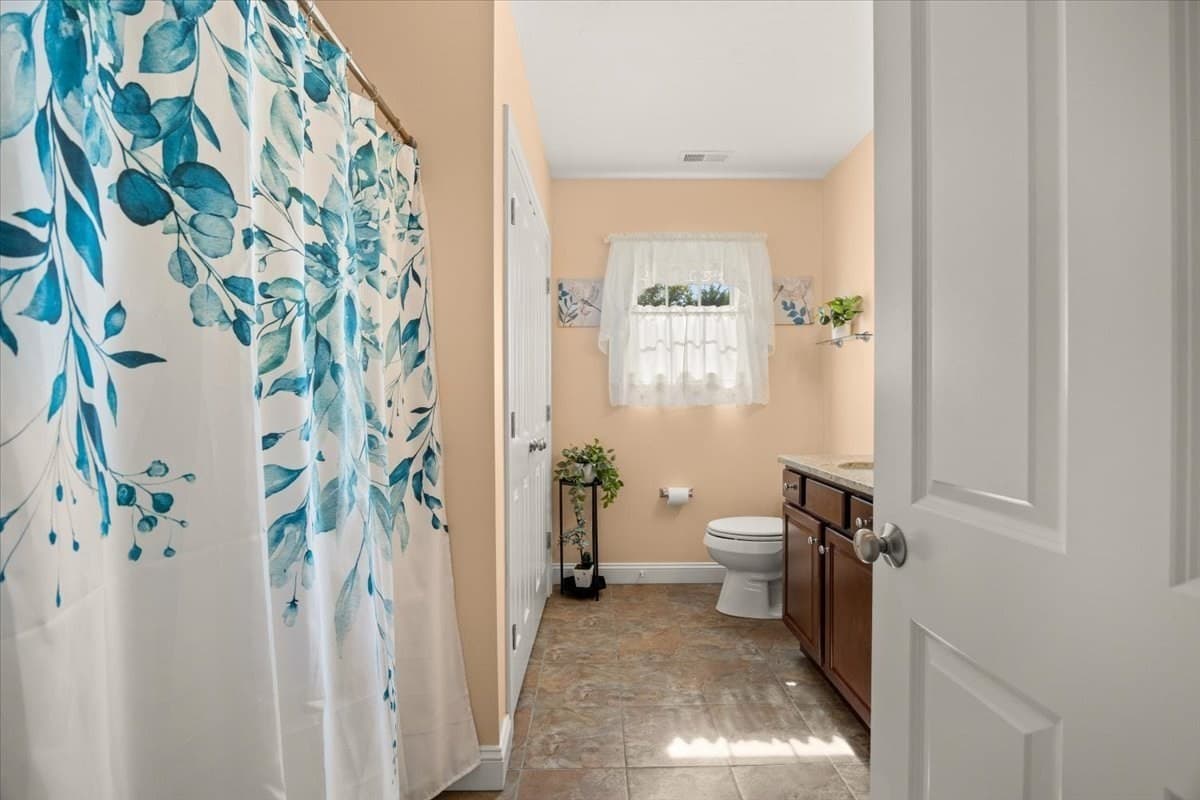 Condominium at 1 Crows Nest Ln # 1, Marshfield MA 02050, Marshfield, photo 28 of 42