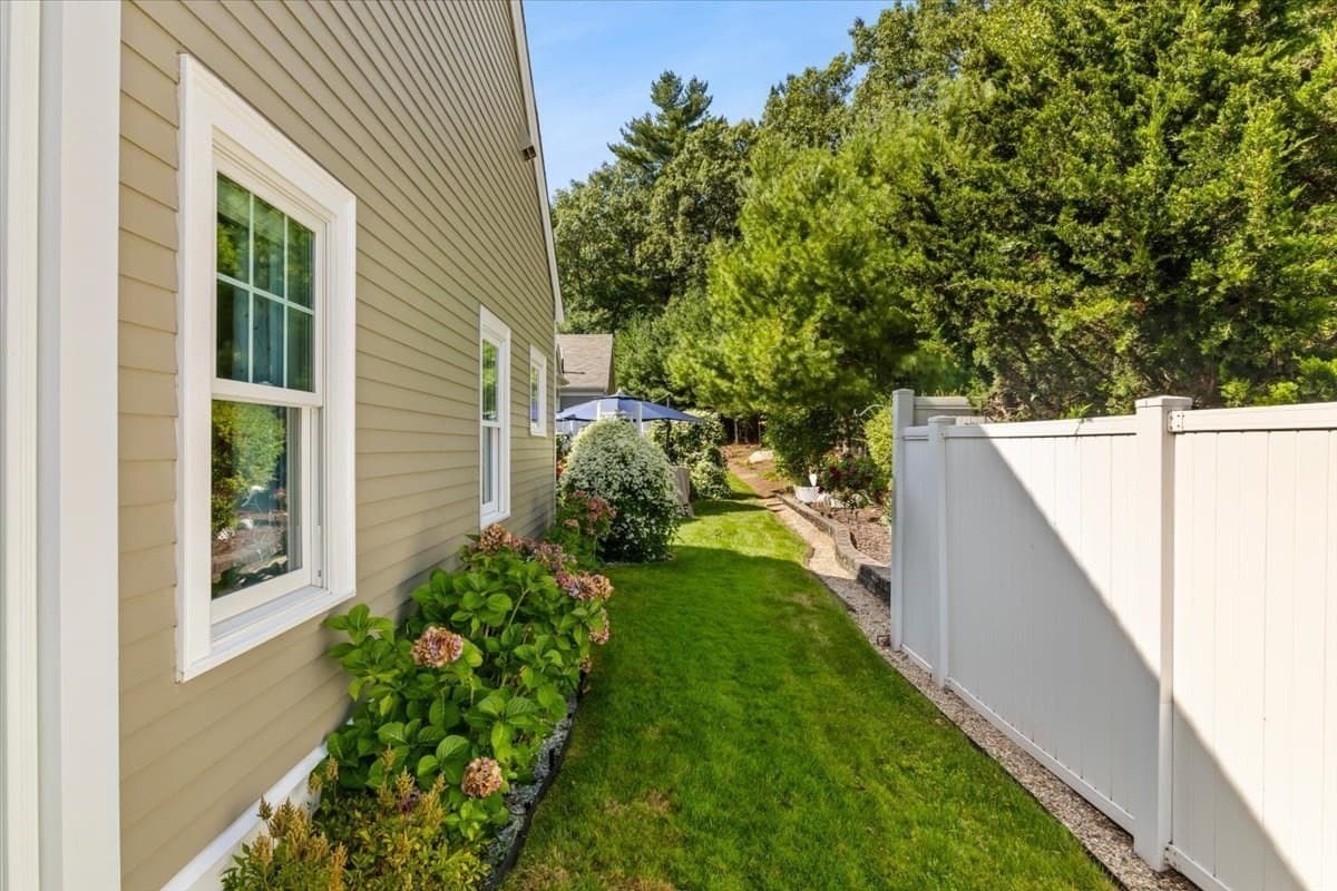 Condominium at 1 Crows Nest Ln # 1, Marshfield MA 02050, Marshfield, photo 38 of 42