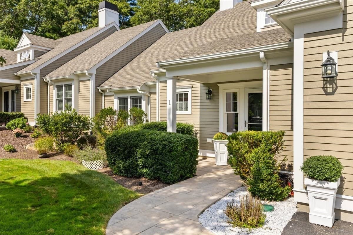 Condominium at 1 Crows Nest Ln # 1, Marshfield MA 02050, Marshfield, photo 39 of 42