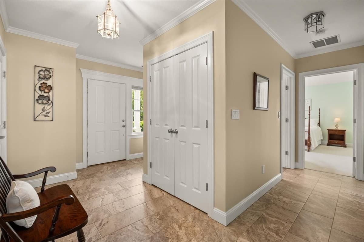 Condominium at 1 Crows Nest Ln # 1, Marshfield MA 02050, Marshfield, photo 4 of 42