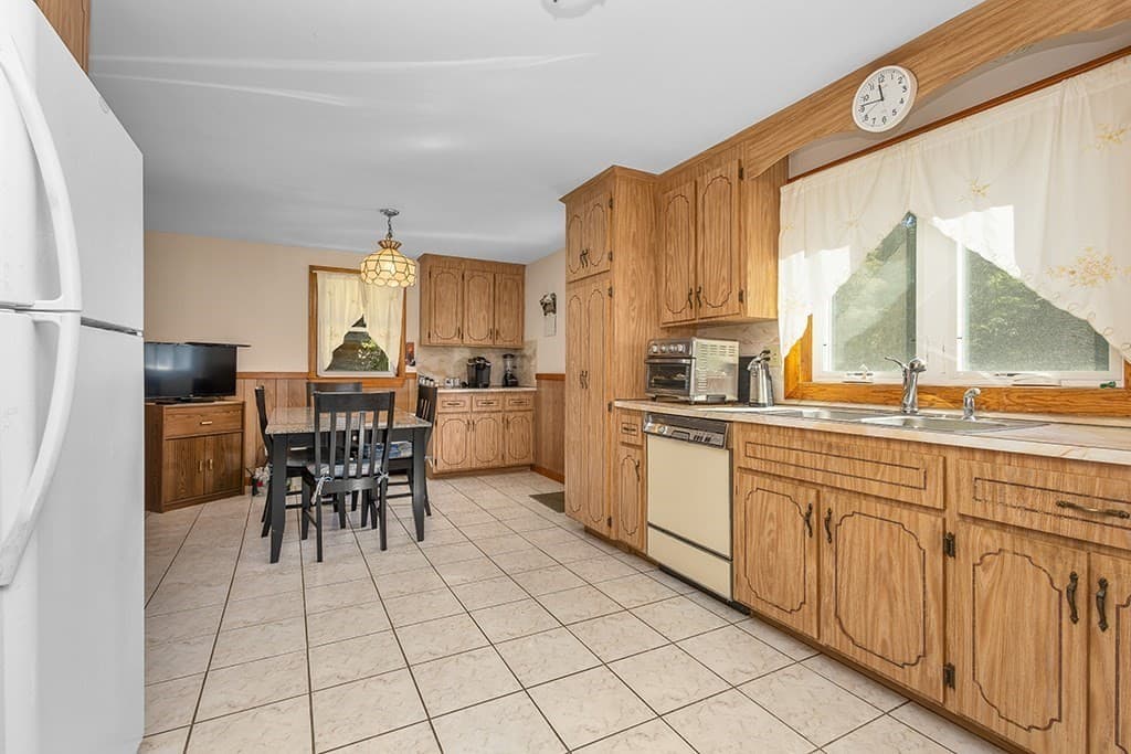 Single Family Residence at 664 East Street, Wrentham MA 02093, Wrentham, photo 23 of 35